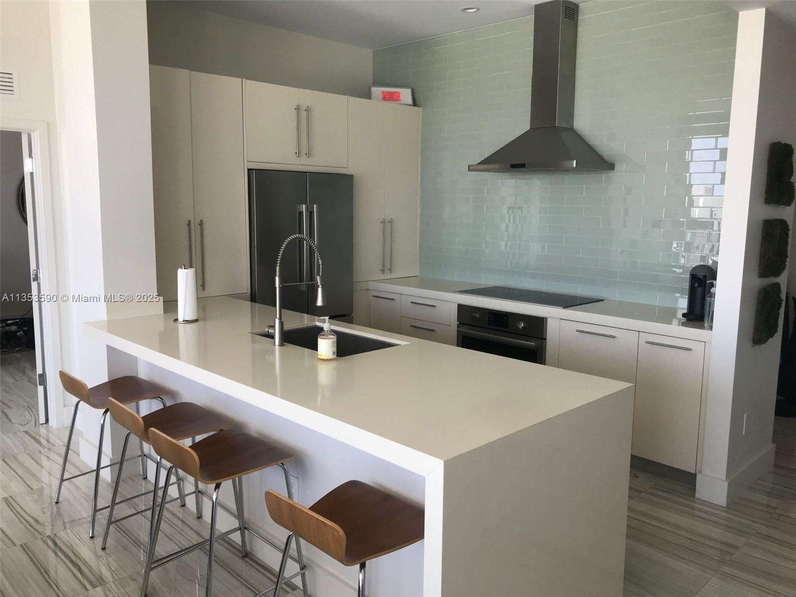 Decoplage at 100 Lincoln Rd, Miami Beach, FL 33139 - For Rent photo 21