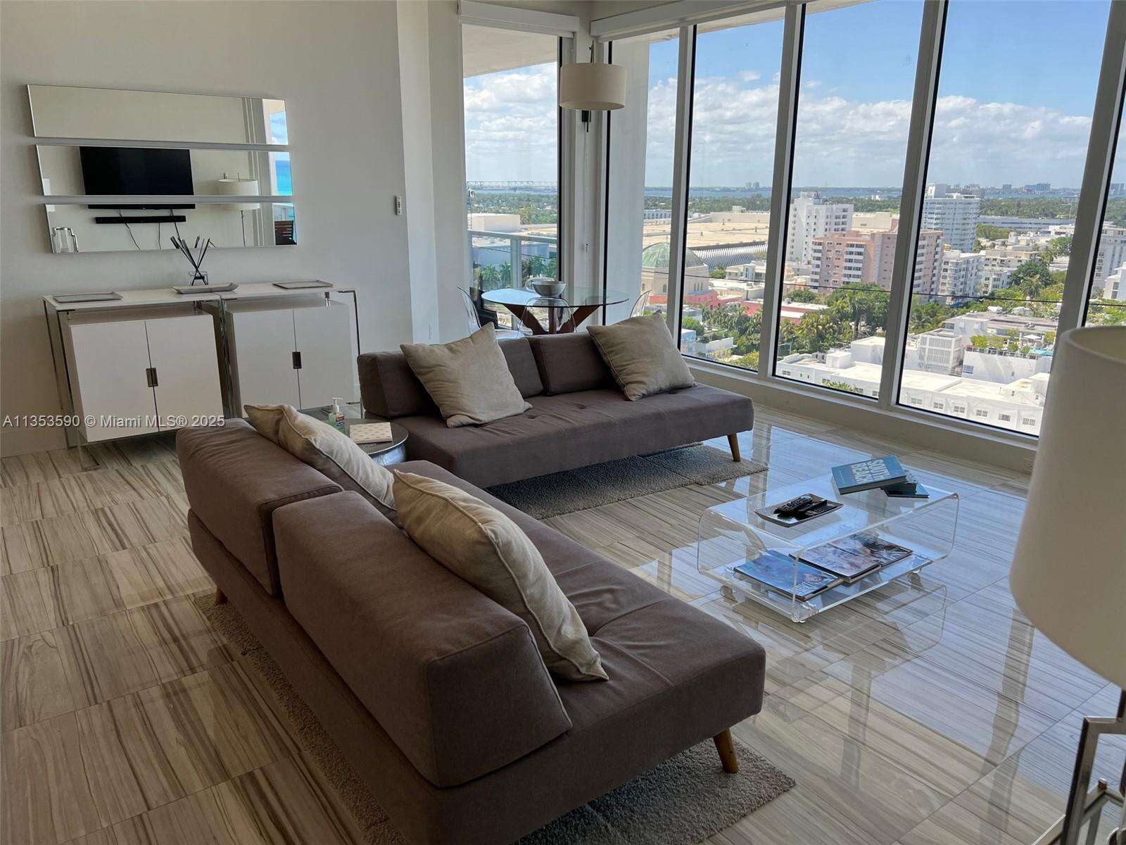 Decoplage at 100 Lincoln Rd, Miami Beach, FL 33139 - For Rent photo 9
