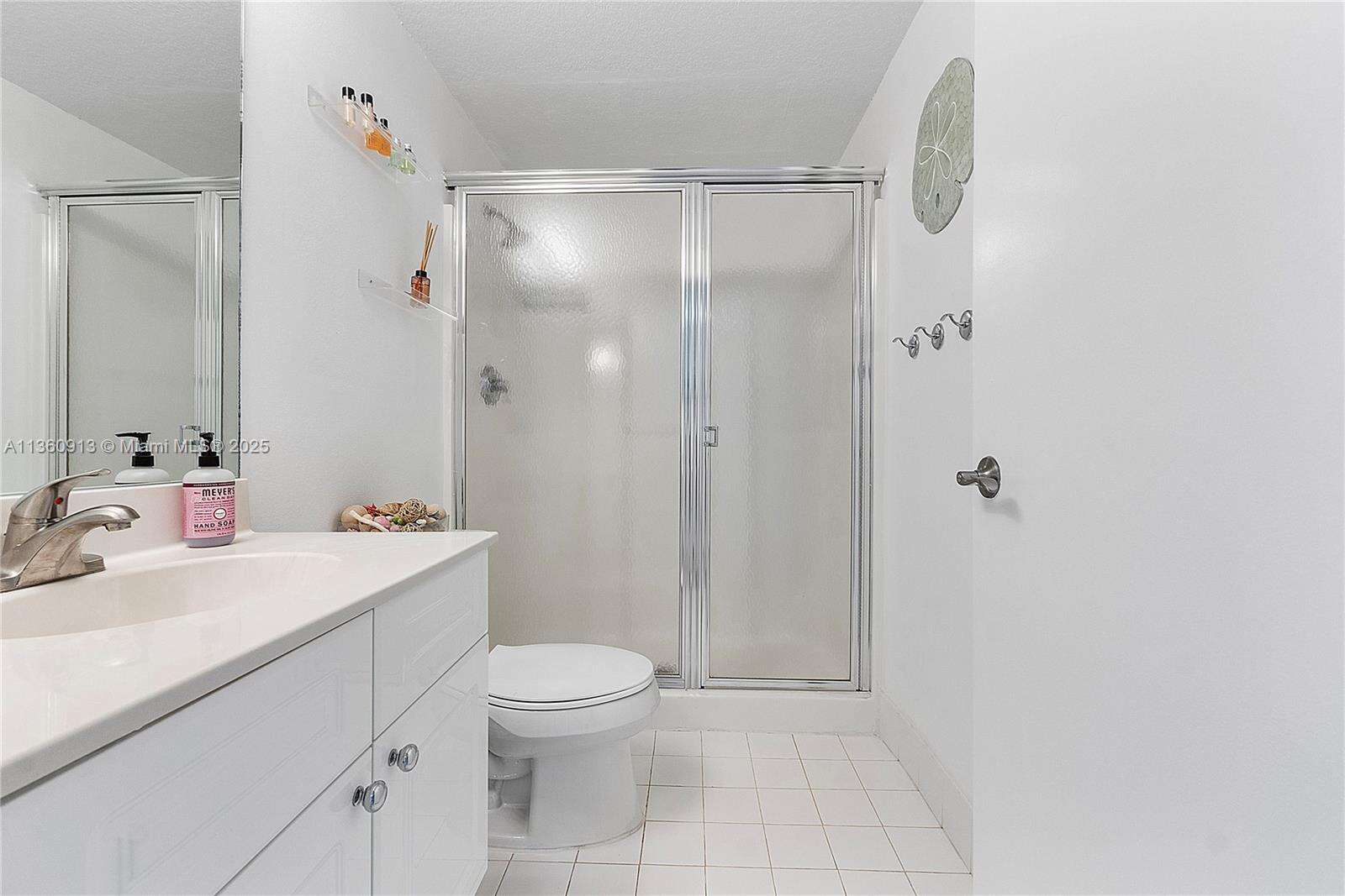 Golden Bay Club at 17050 Bay Rd, Sunny Isles Beach, FL 33160 - For Rent photo 29