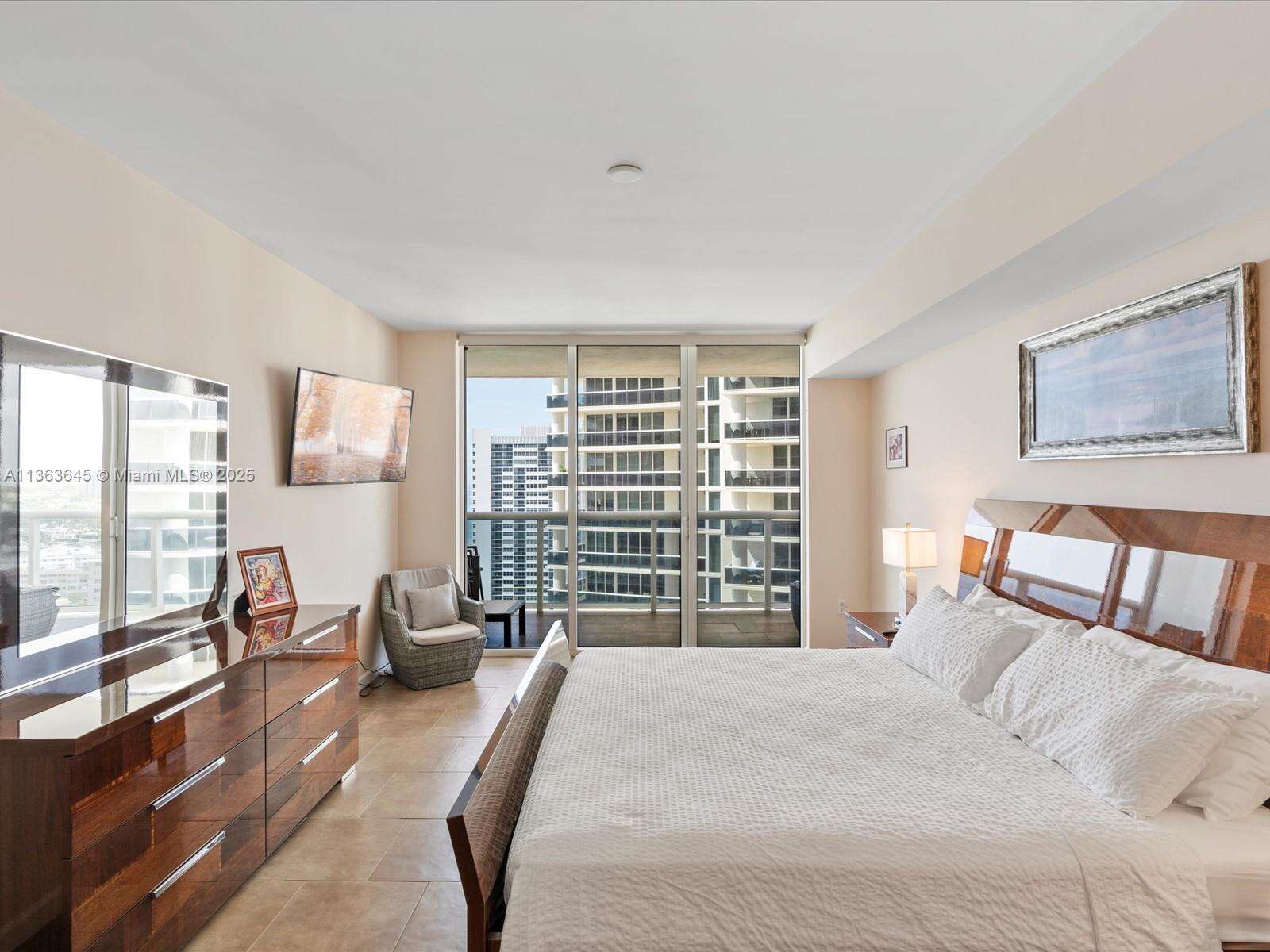 The Beach Club Two at 1830 Ocean Dr, Hallandale Beach, FL 33009 - For Rent photo 25
