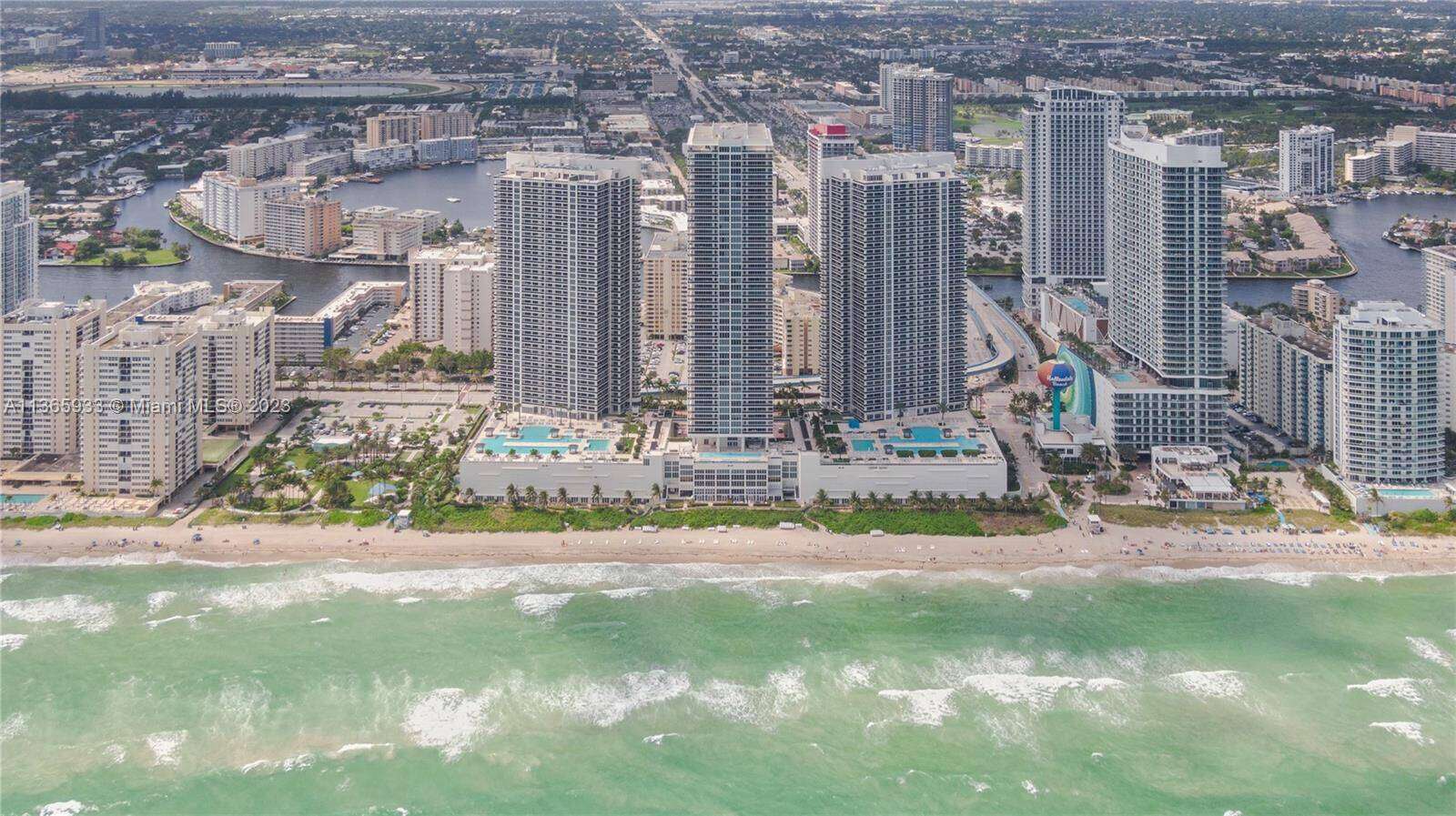 The Beach Club Two at 1830 Ocean Dr, Hallandale Beach, FL 33009 - For Rent photo 3