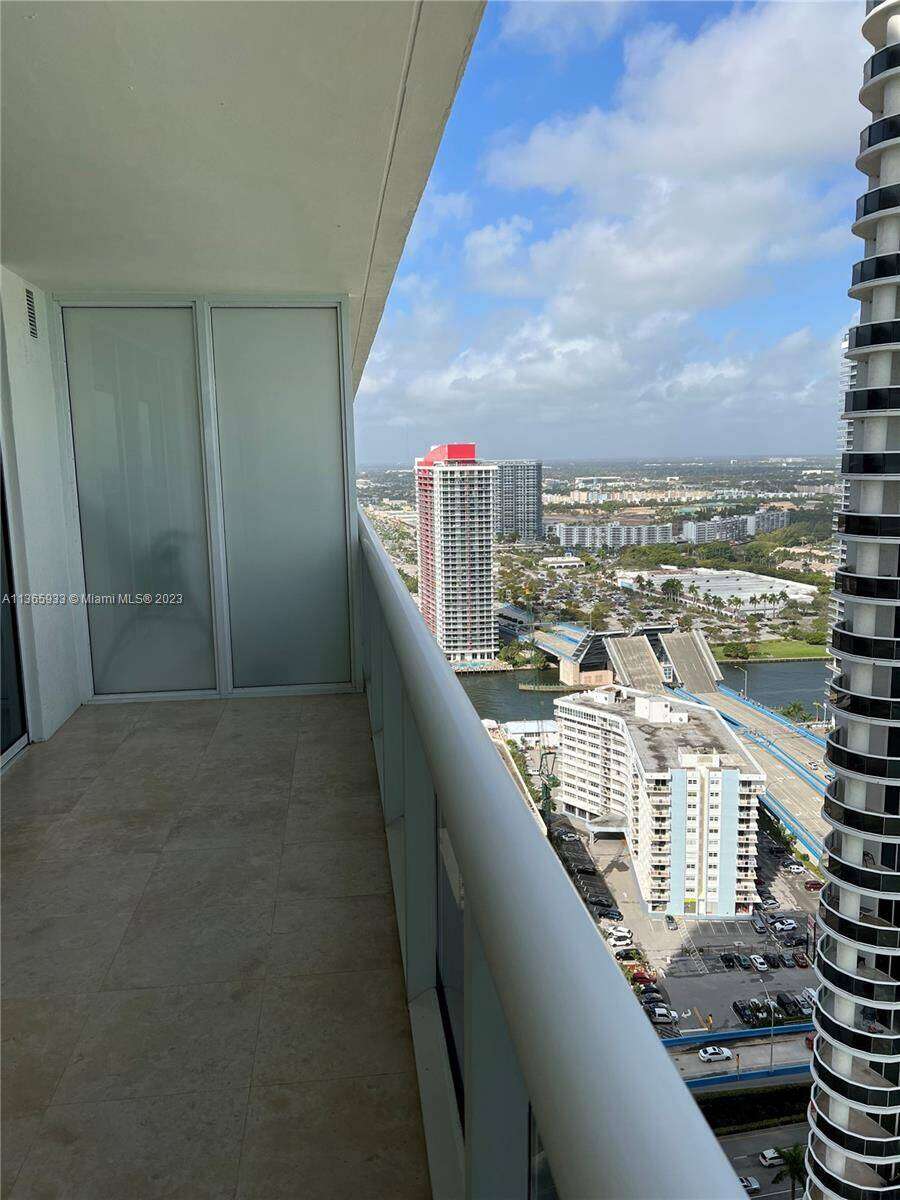 The Beach Club Two at 1830 Ocean Dr, Hallandale Beach, FL 33009 - For Rent photo 27