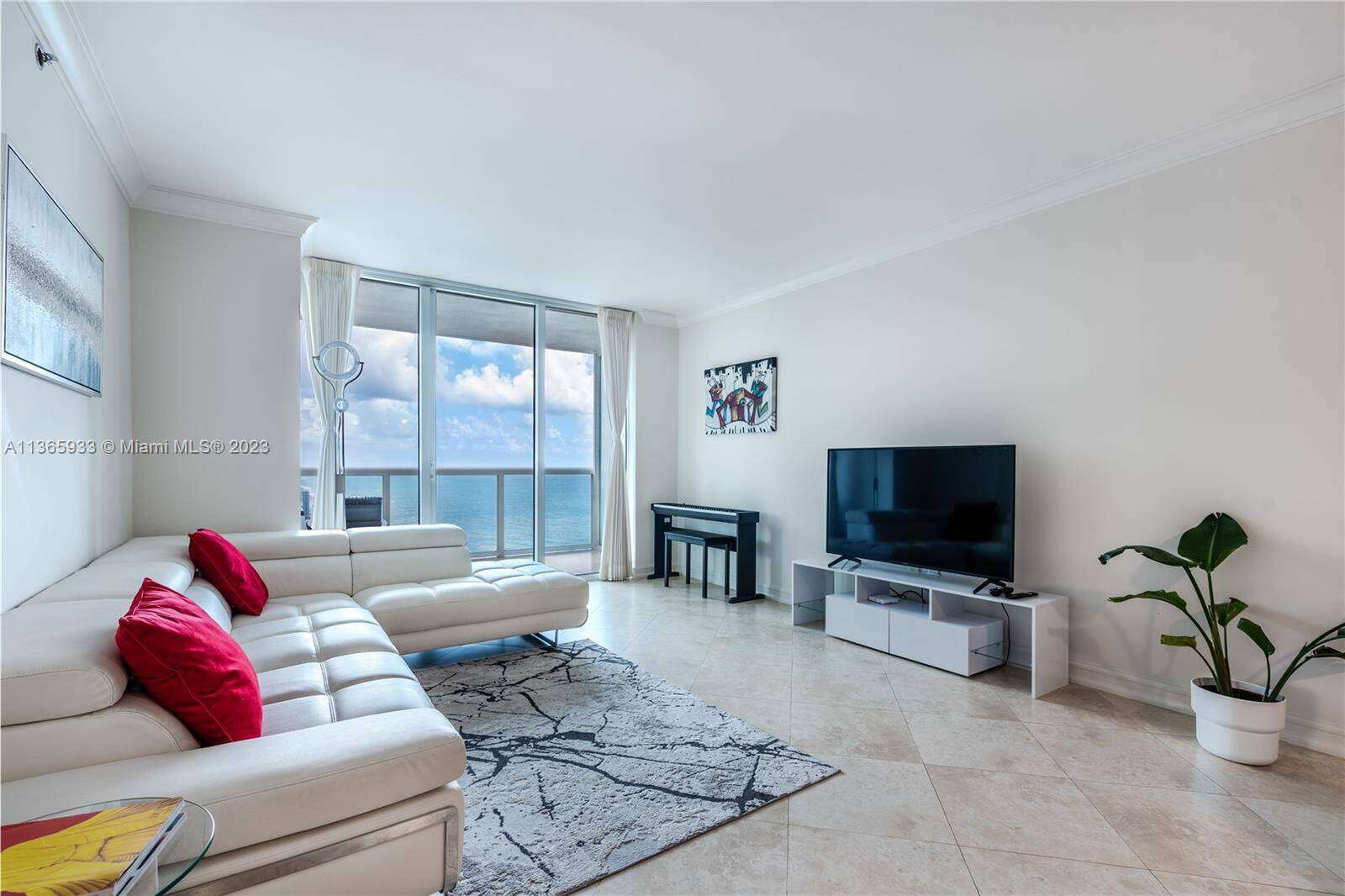 The Beach Club Two at 1830 Ocean Dr, Hallandale Beach, FL 33009 - For Rent photo 5