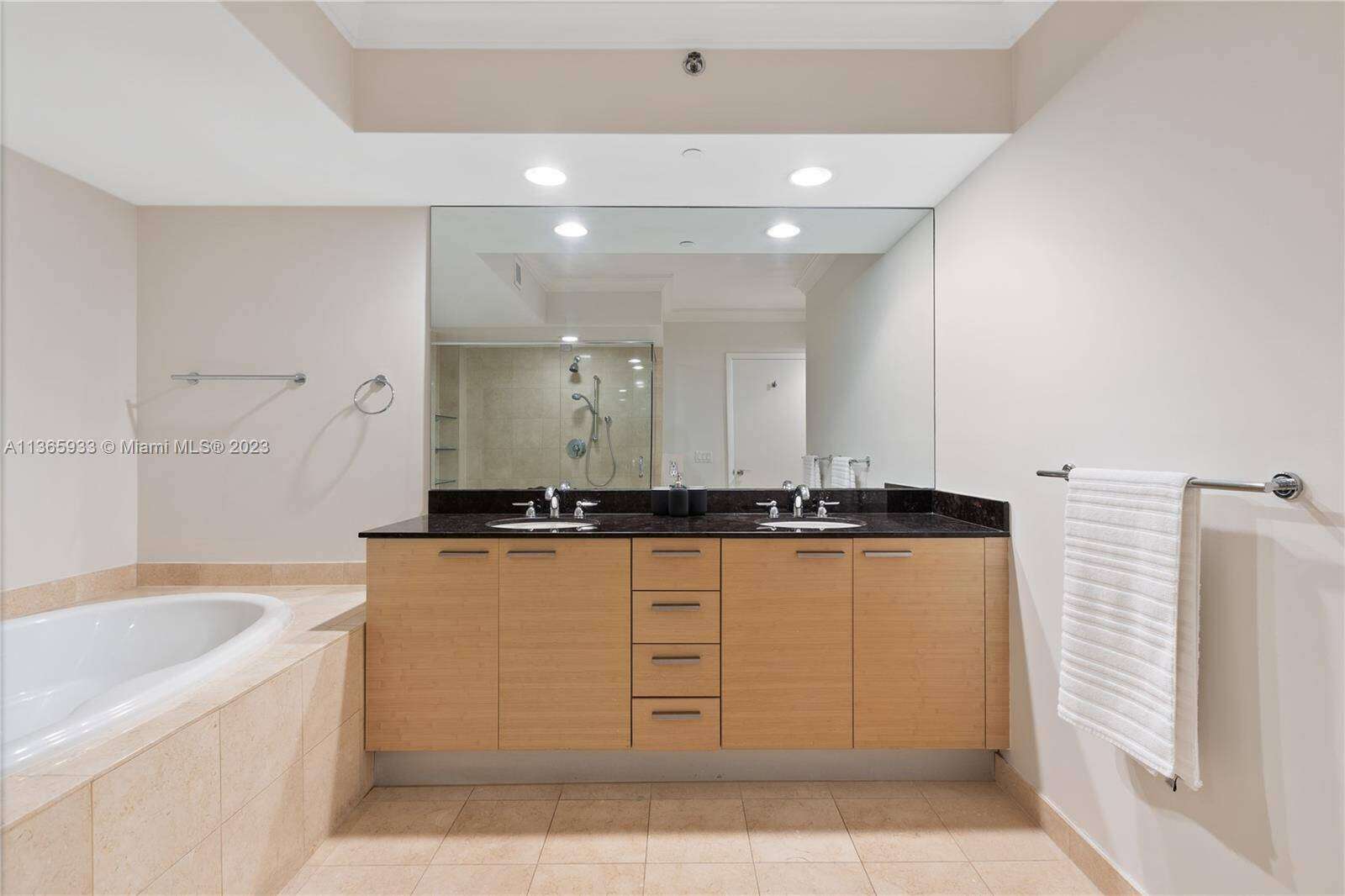 The Beach Club Two at 1830 Ocean Dr, Hallandale Beach, FL 33009 - For Rent photo 44