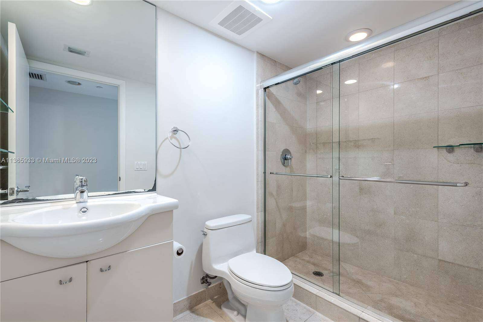 The Beach Club Two at 1830 Ocean Dr, Hallandale Beach, FL 33009 - For Rent photo 51
