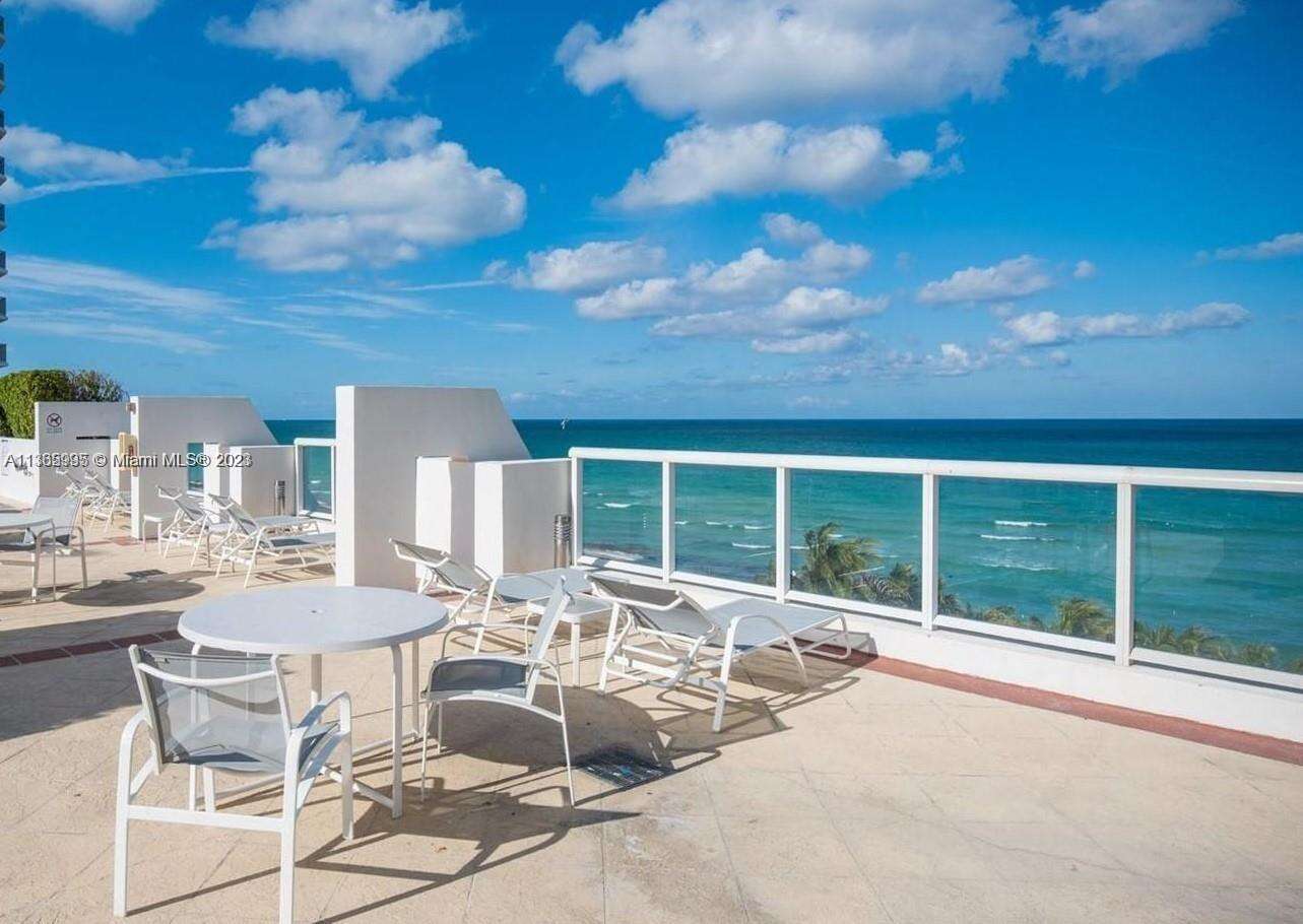 Akoya at 6365 Collins Ave, Miami Beach, FL 33141 - For Rent photo 15