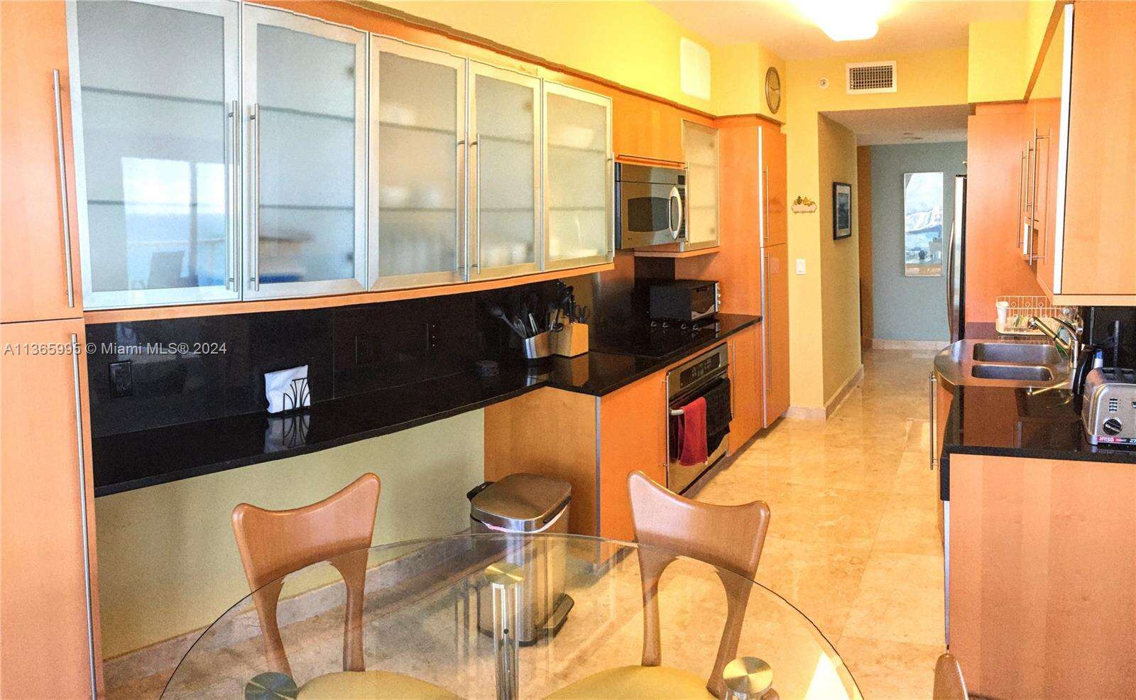 Akoya at 6365 Collins Ave, Miami Beach, FL 33141 - For Rent photo 5
