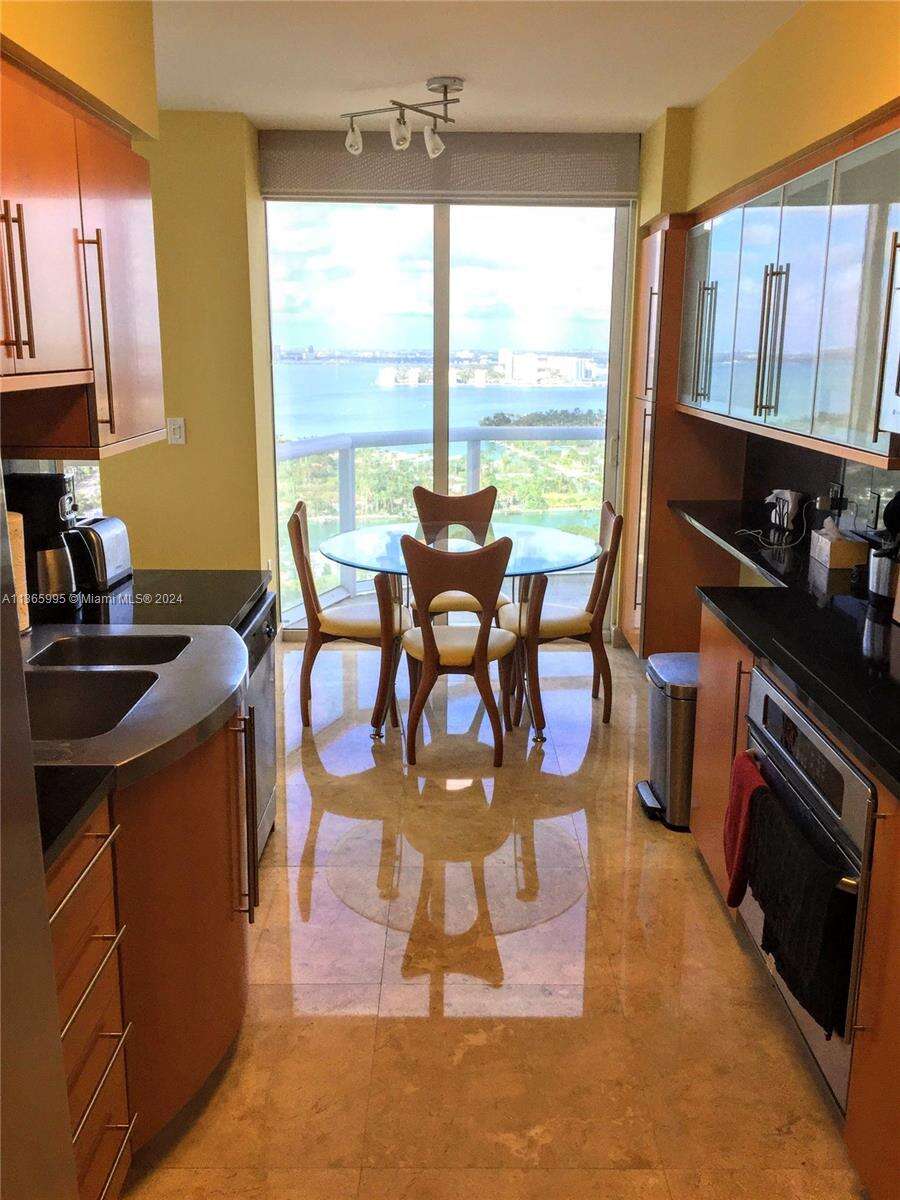 Akoya at 6365 Collins Ave, Miami Beach, FL 33141 - For Rent photo 7