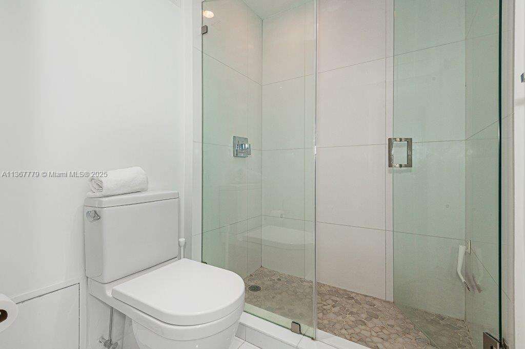 Roney Palace at 2301 Collins Ave, Miami Beach, FL 33139 - For Rent photo 19