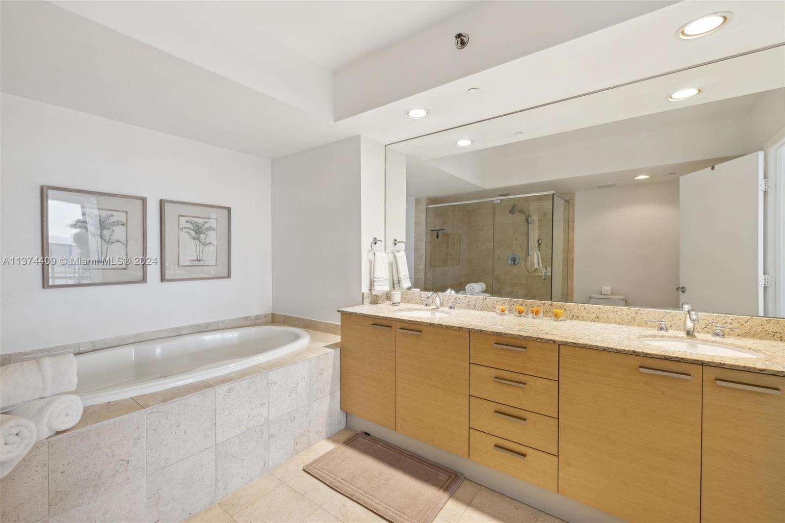 The Beach Club Two at 1830 Ocean Dr, Hallandale Beach, FL 33009 - For Rent photo 15