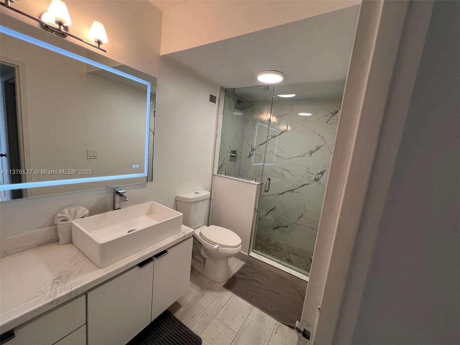 Decoplage at 100 Lincoln Rd, Miami Beach, FL 33139 - For Rent photo 25