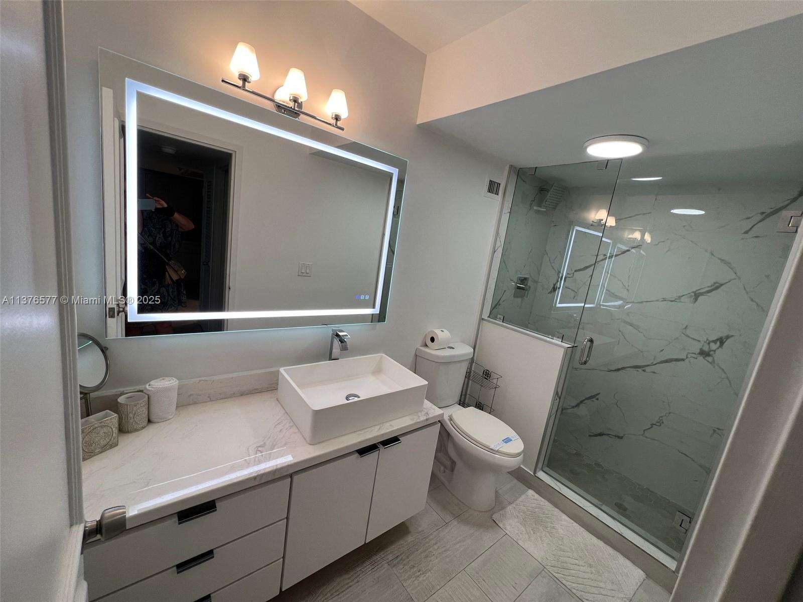 Decoplage at 100 Lincoln Rd, Miami Beach, FL 33139 - For Rent photo 26
