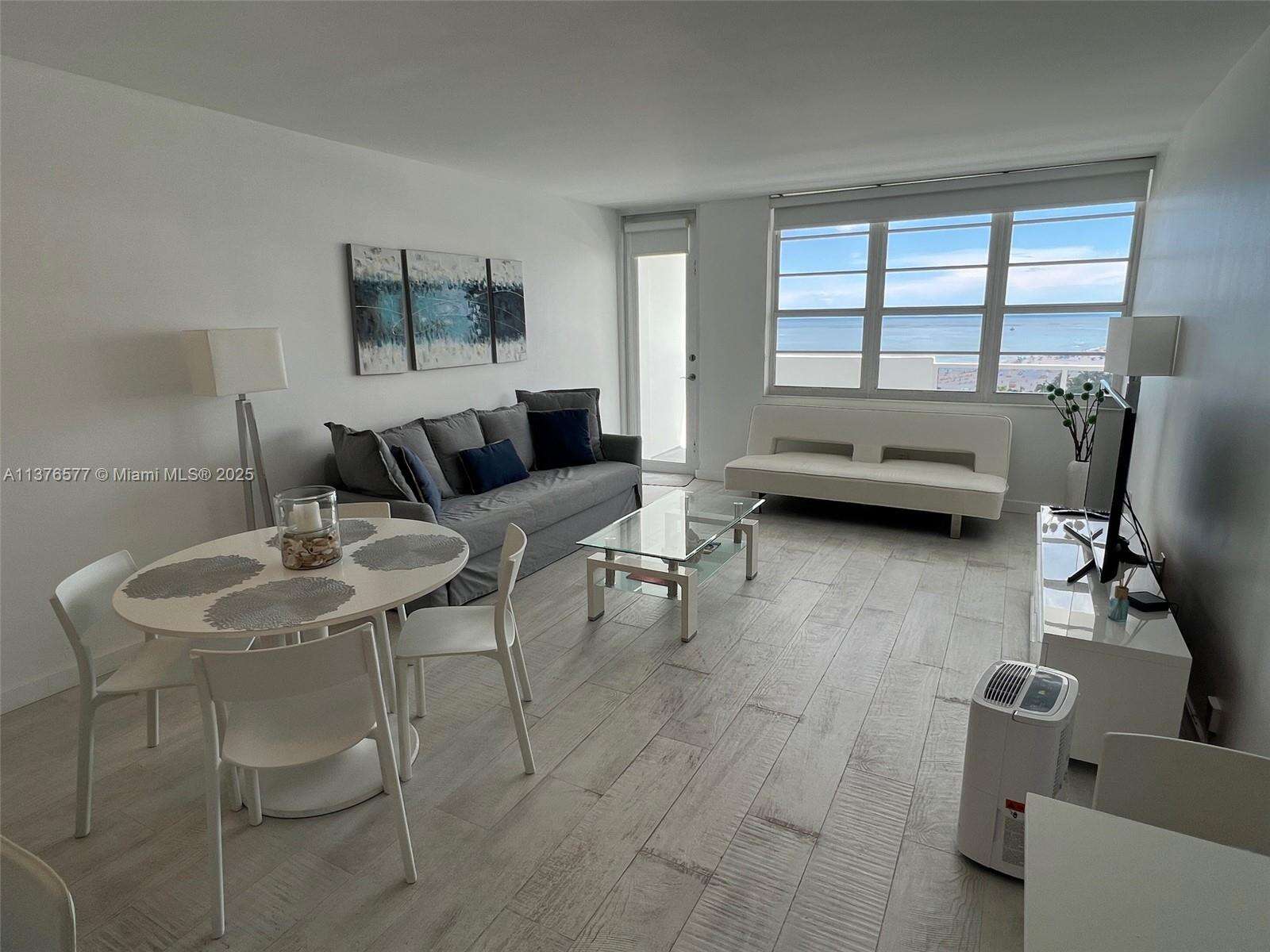 Decoplage at 100 Lincoln Rd, Miami Beach, FL 33139 - For Rent photo 8