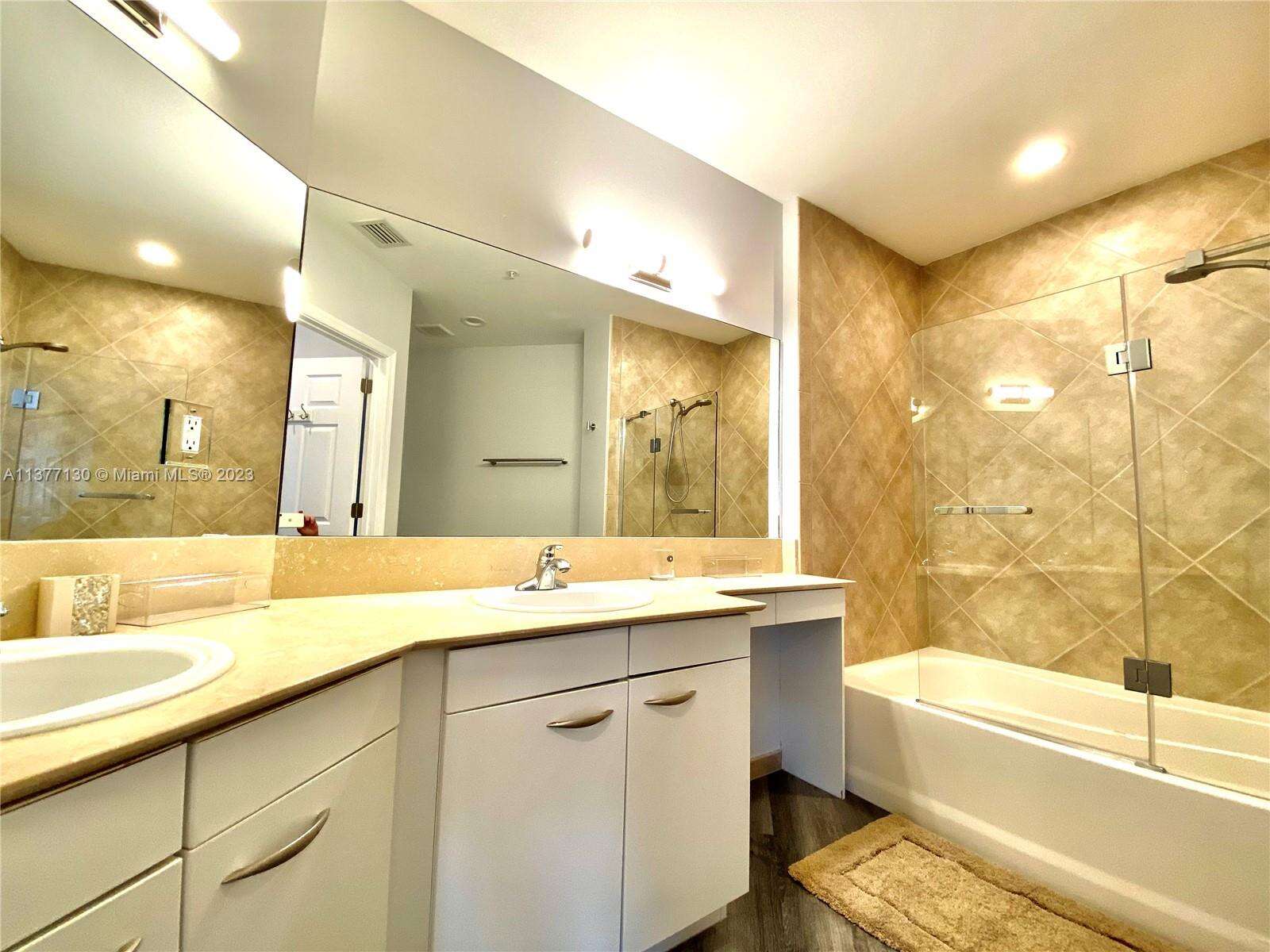 2080 Ocean Dr, Hallandale Beach, FL 33009 - For Rent photo 18