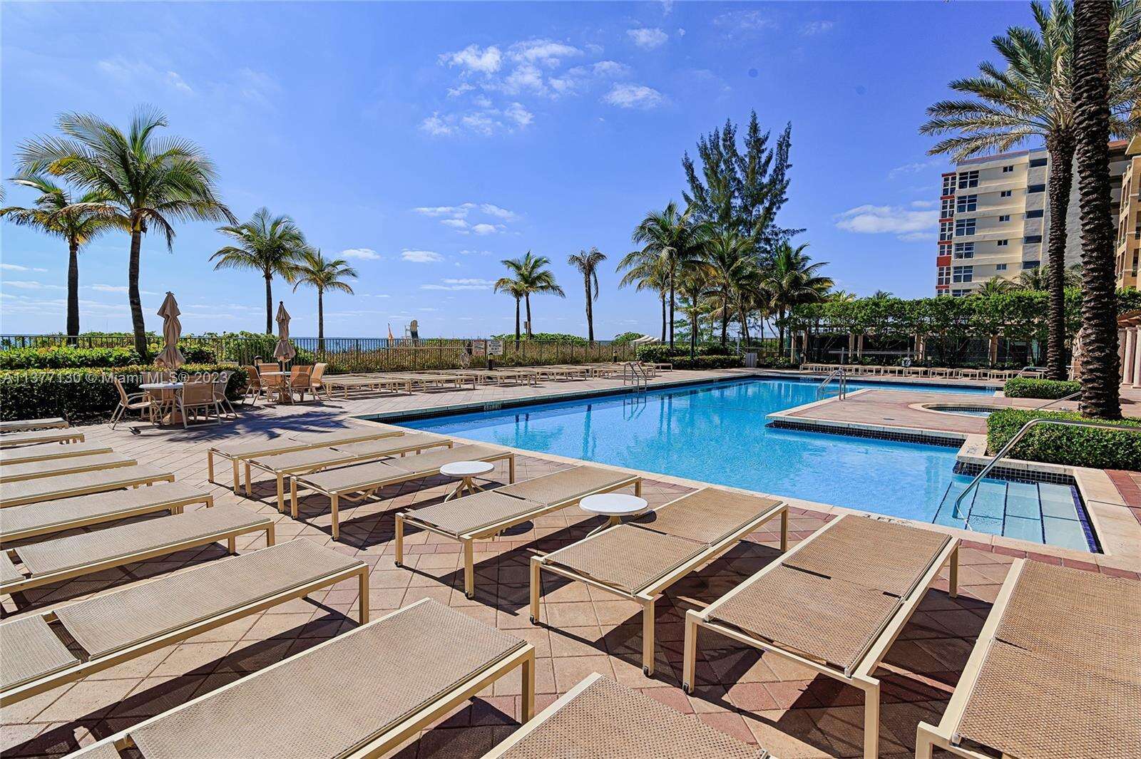 2080 Ocean Dr, Hallandale Beach, FL 33009 - For Rent photo 25