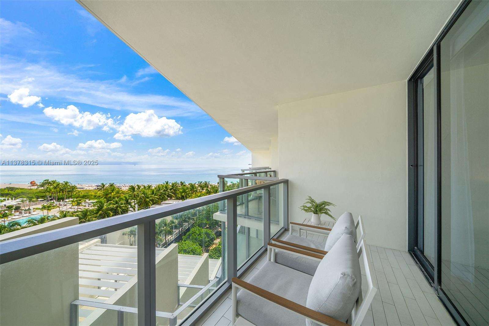 W South Beach at 2201 Collins Ave, Miami Beach, FL 33139 - For Rent photo 17