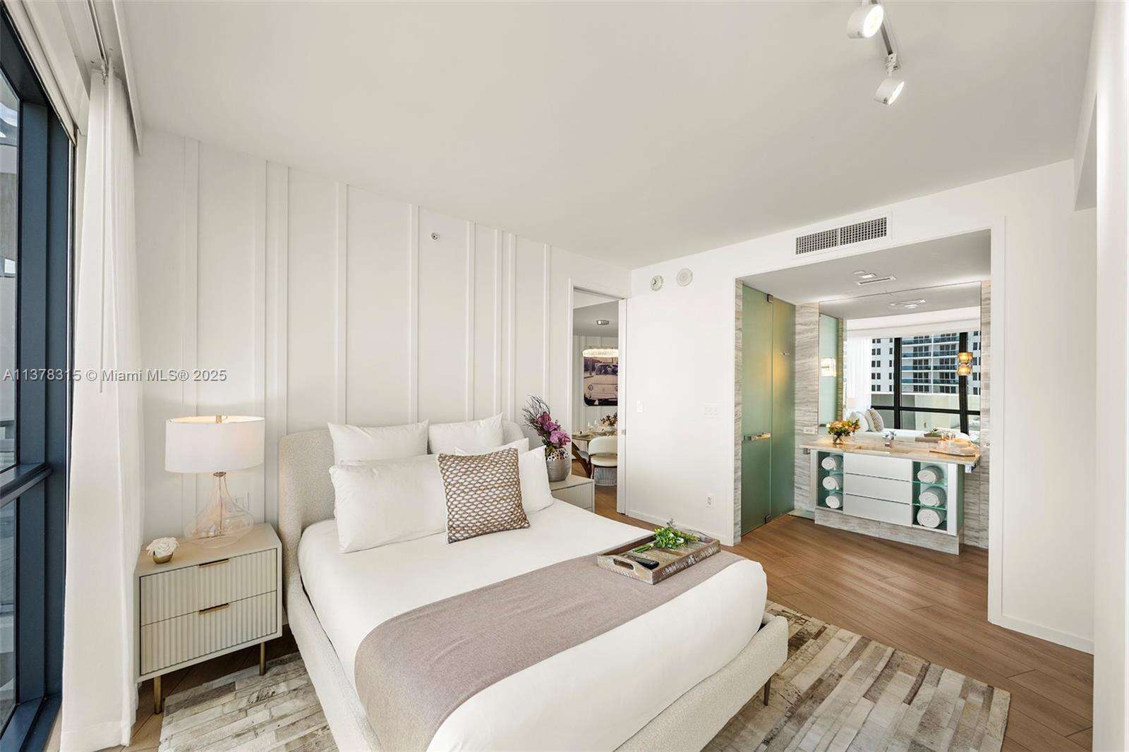W South Beach at 2201 Collins Ave, Miami Beach, FL 33139 - For Rent photo 24