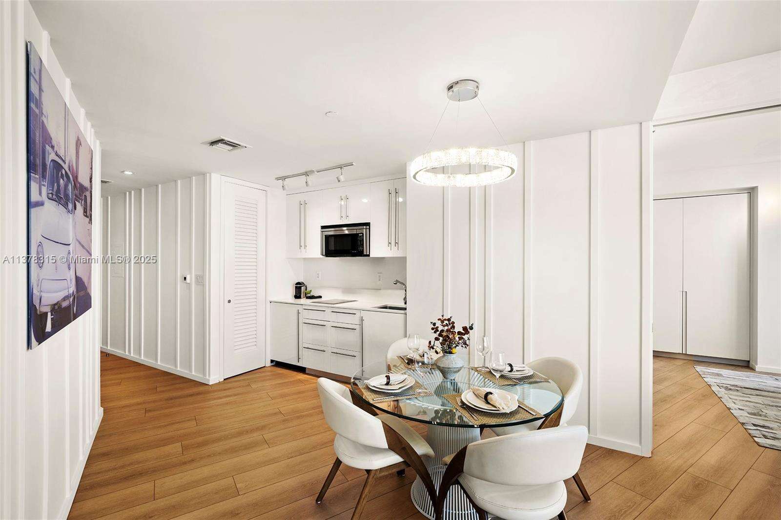 W South Beach at 2201 Collins Ave, Miami Beach, FL 33139 - For Rent photo 9