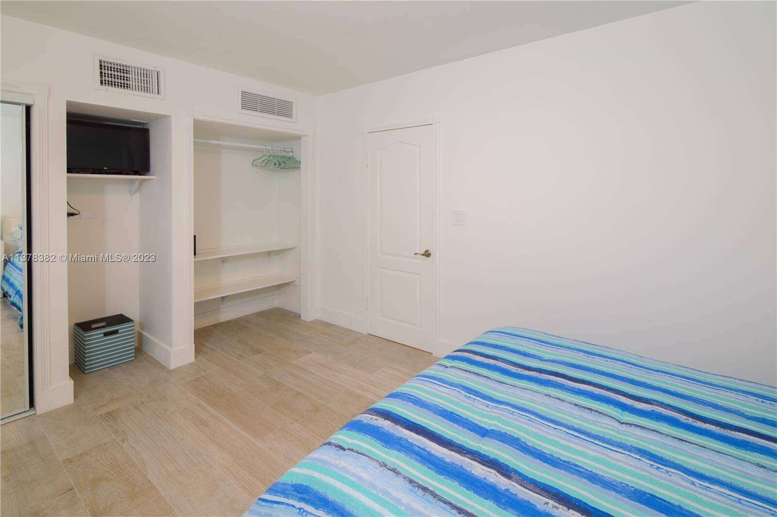 The Carriage Club North at 5005 Collins Ave, Miami Beach, FL 33140 - For Rent photo 20