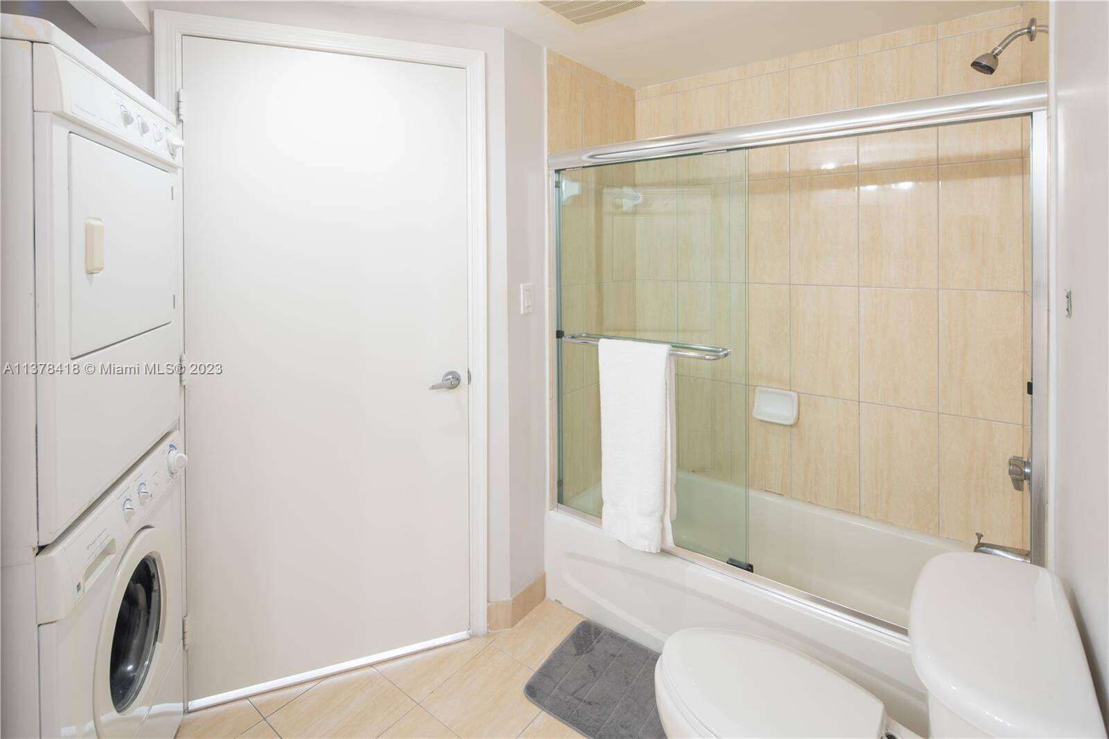 Opera Tower at 1750 Bayshore Dr, Miami, FL 33132 - For Rent photo 18
