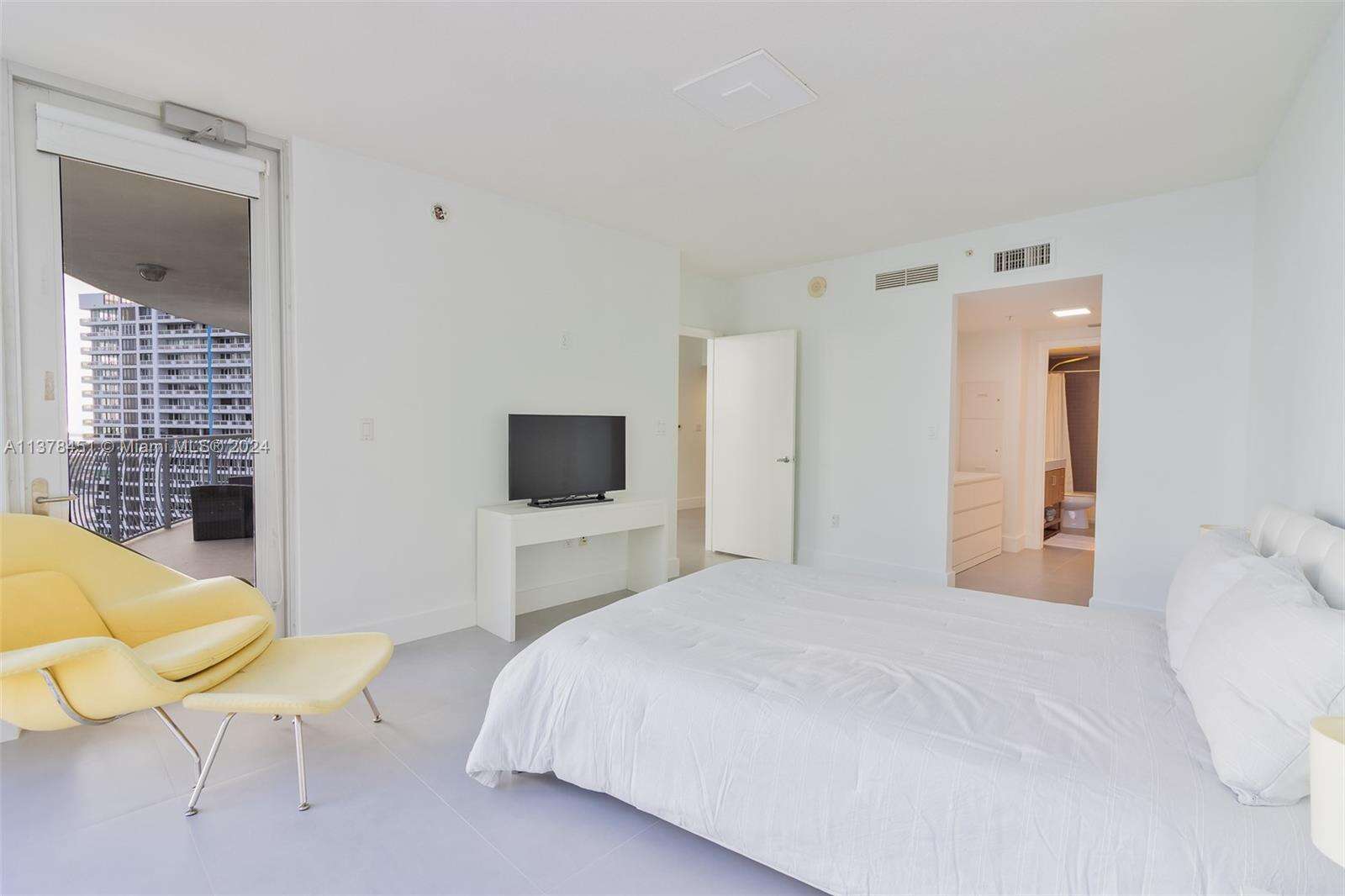 Opera Tower at 1750 Bayshore Dr, Miami, FL 33132 - For Rent photo 18