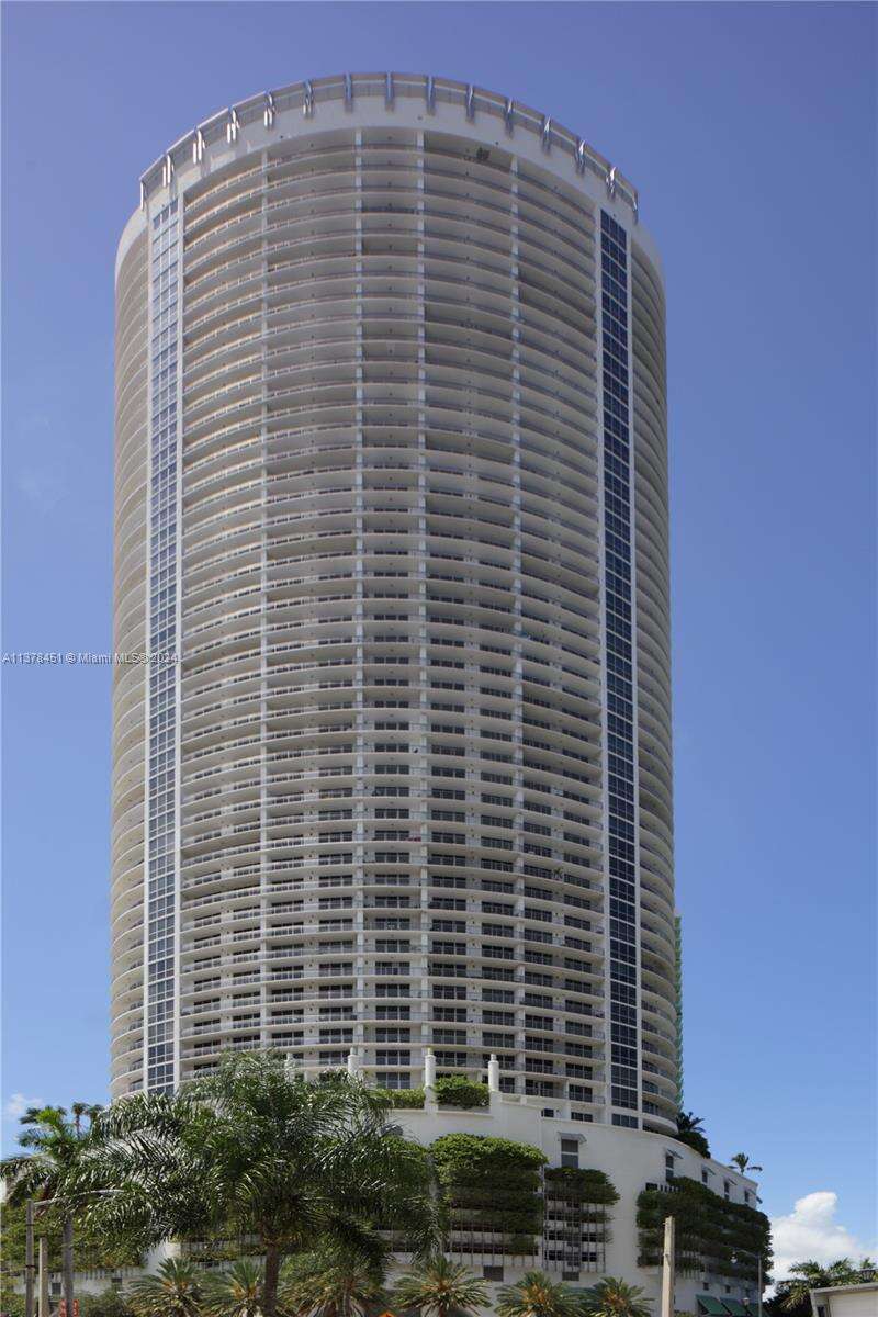 Opera Tower at 1750 Bayshore Dr, Miami, FL 33132 - For Rent photo 35