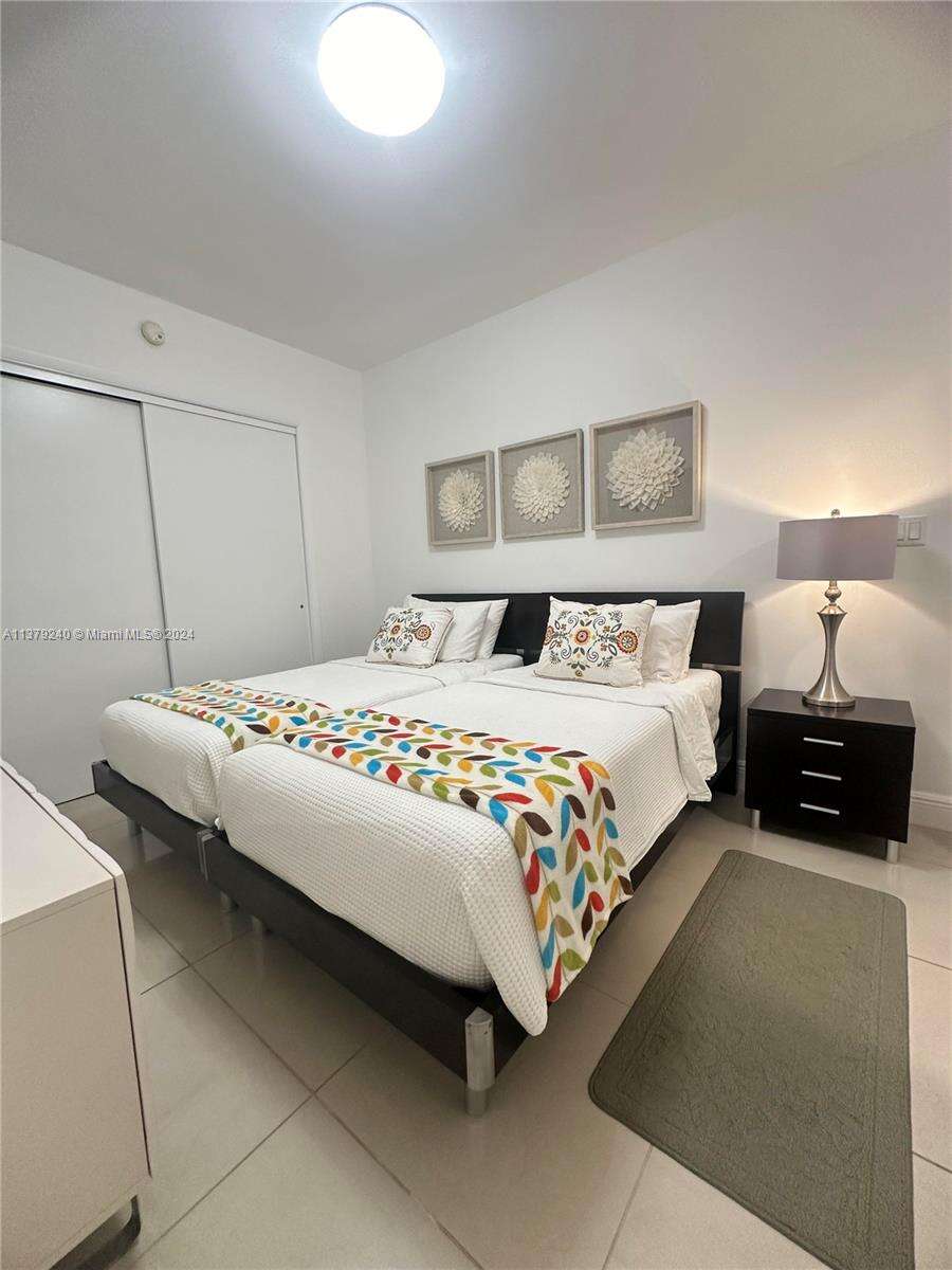 The Beach Club Two at 1830 Ocean Dr, Hallandale Beach, FL 33009 - For Rent photo 11