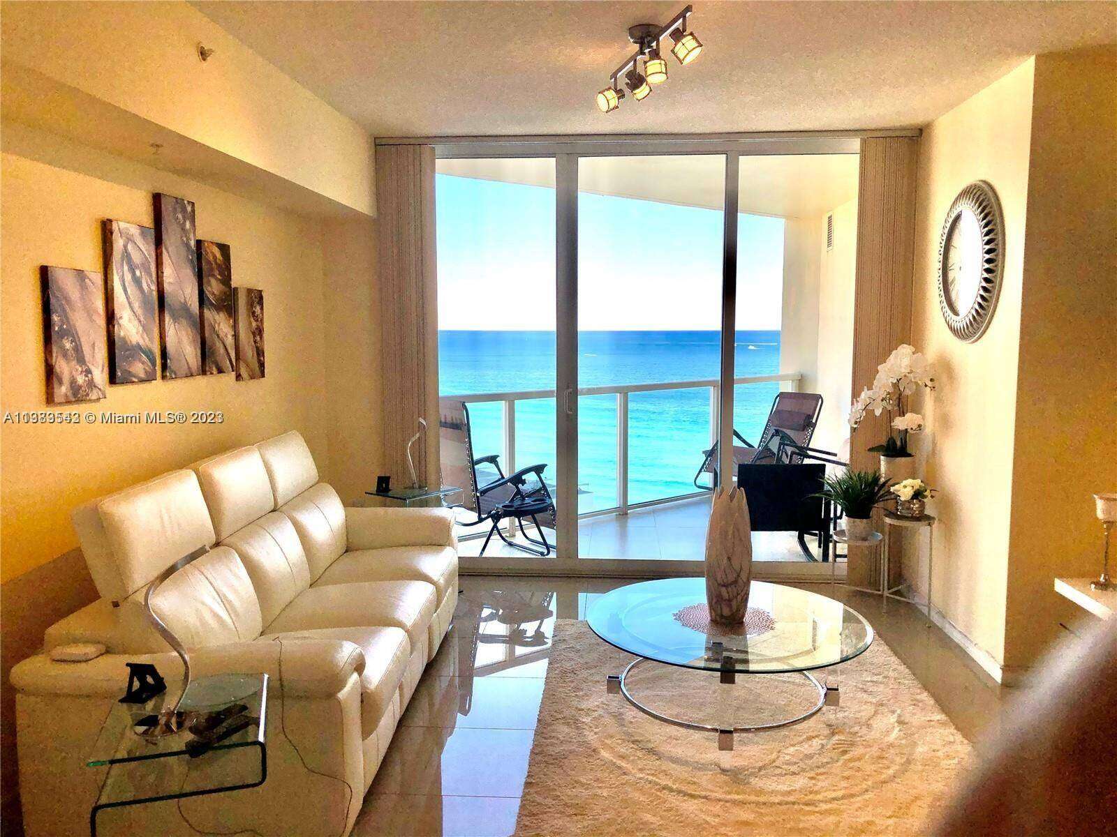 La Perla at 16699 Collins Ave, Sunny Isles Beach, FL 33160 - For Rent photo 1