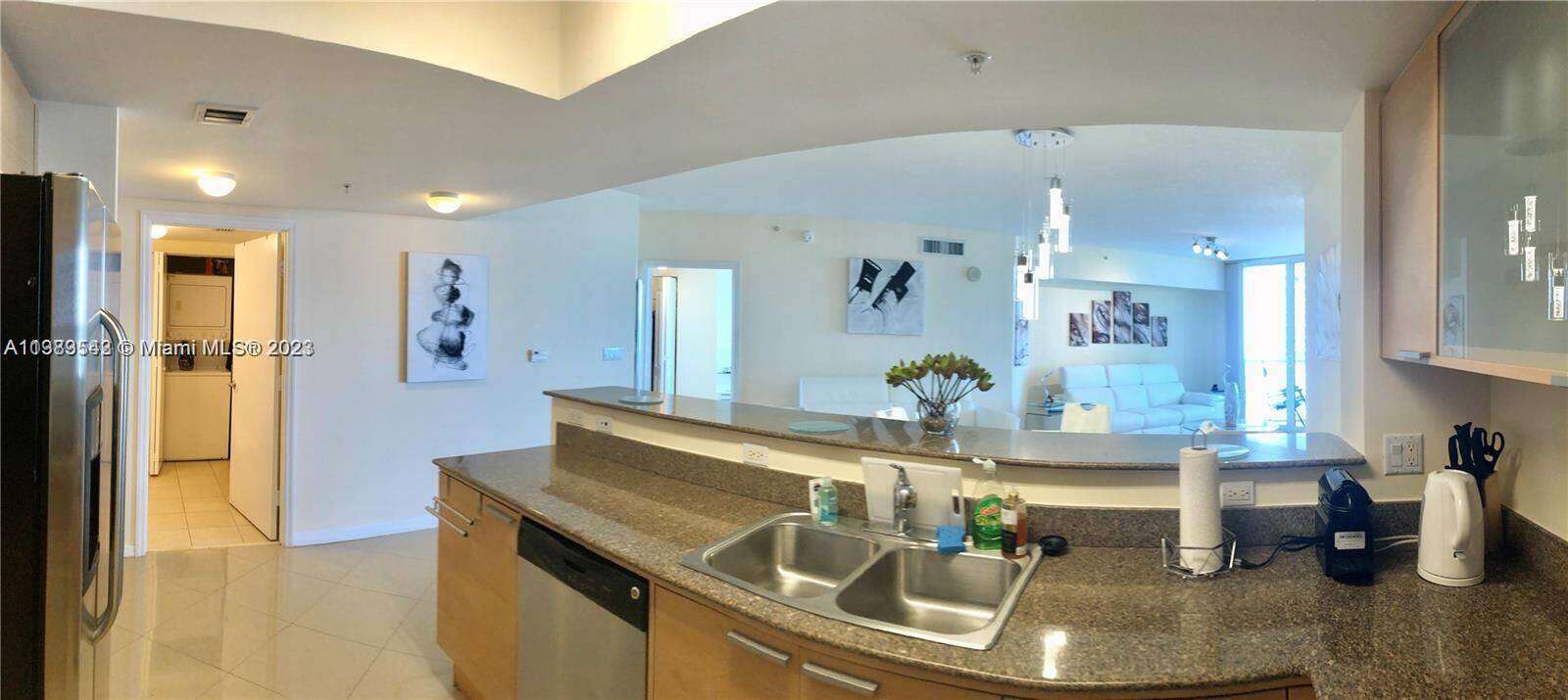 La Perla at 16699 Collins Ave, Sunny Isles Beach, FL 33160 - For Rent photo 13