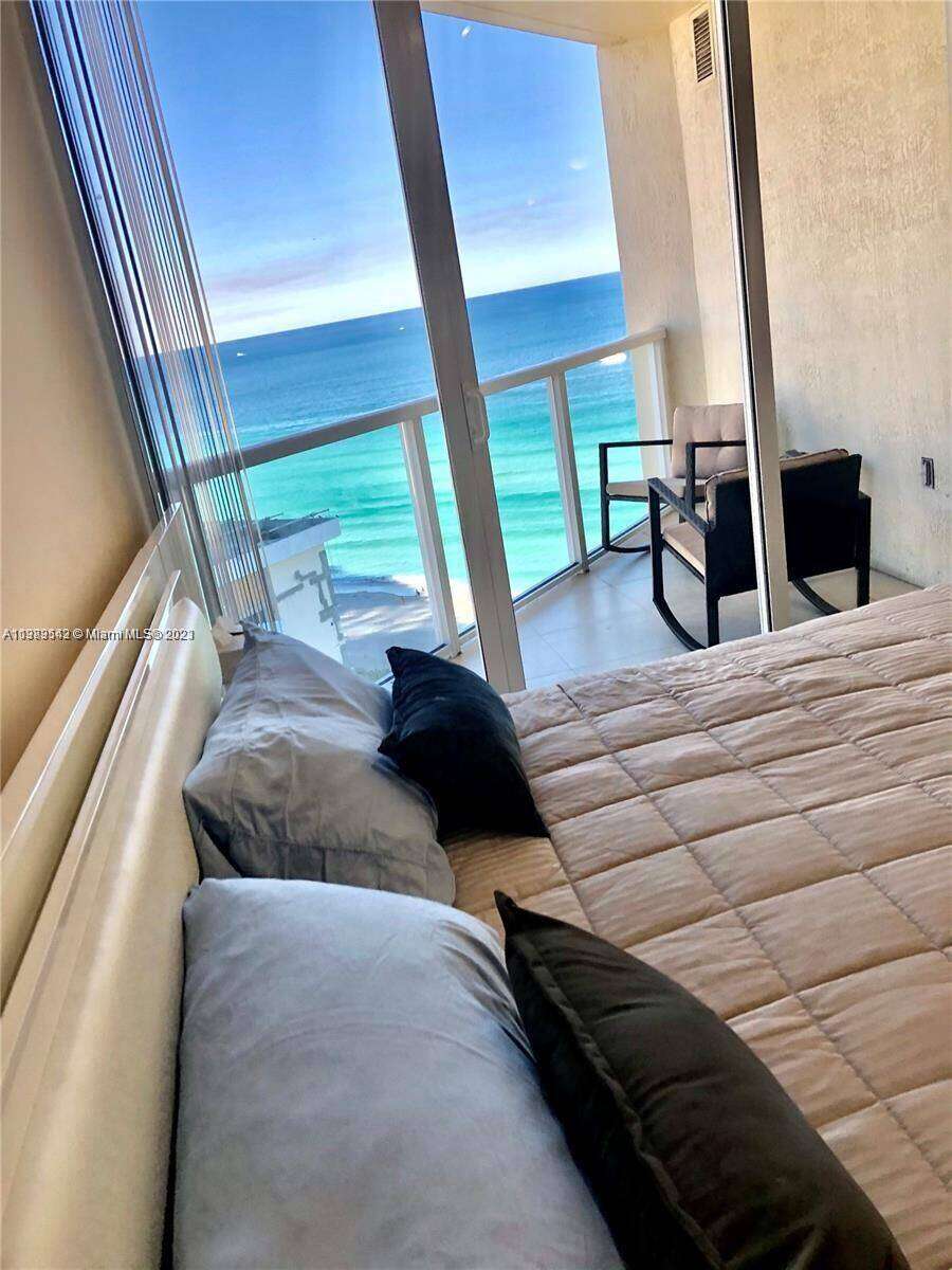 La Perla at 16699 Collins Ave, Sunny Isles Beach, FL 33160 - For Rent photo 18