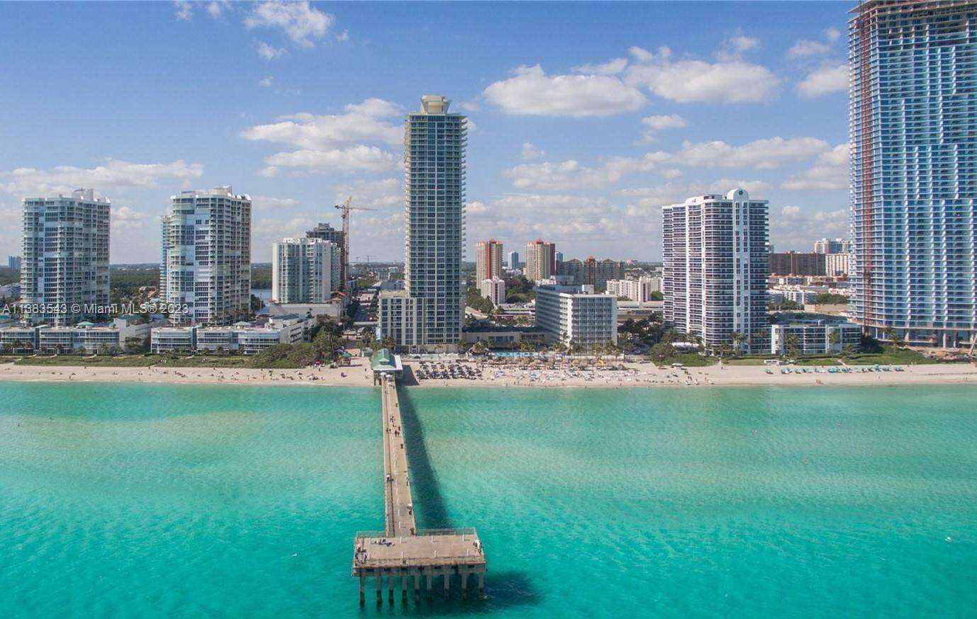 La Perla at 16699 Collins Ave, Sunny Isles Beach, FL 33160 - For Rent photo 58