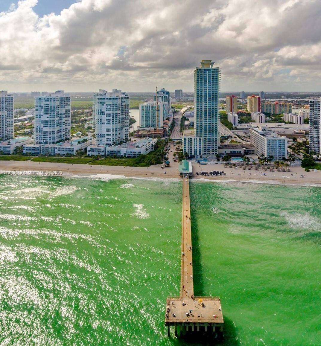 La Perla at 16699 Collins Ave, Sunny Isles Beach, FL 33160 - For Rent photo 70
