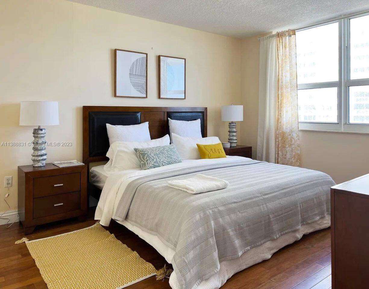 2080 Ocean Dr, Hallandale Beach, FL 33009 - For Rent photo 9