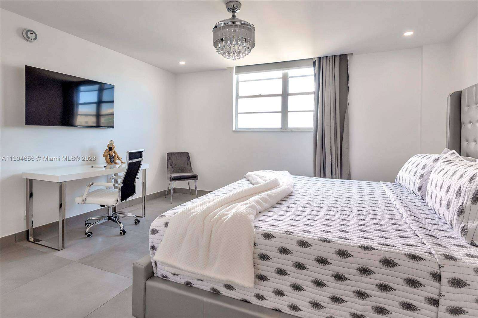 Sian Ocean Residences at 4001 Ocean Dr, Hollywood, FL 33019 - For Rent photo 29