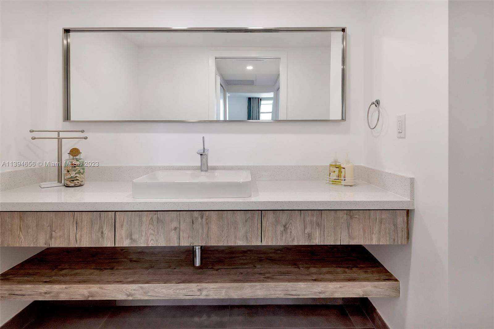 Sian Ocean Residences at 4001 Ocean Dr, Hollywood, FL 33019 - For Rent photo 32