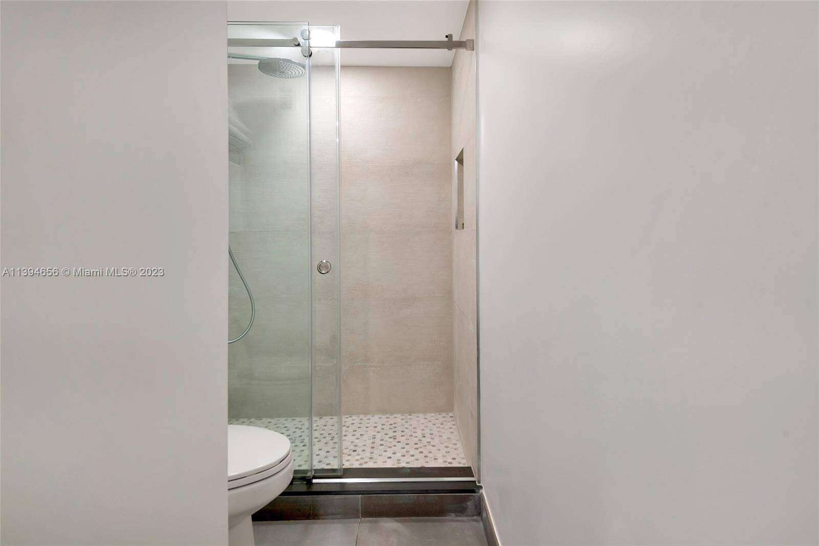 Sian Ocean Residences at 4001 Ocean Dr, Hollywood, FL 33019 - For Rent photo 33
