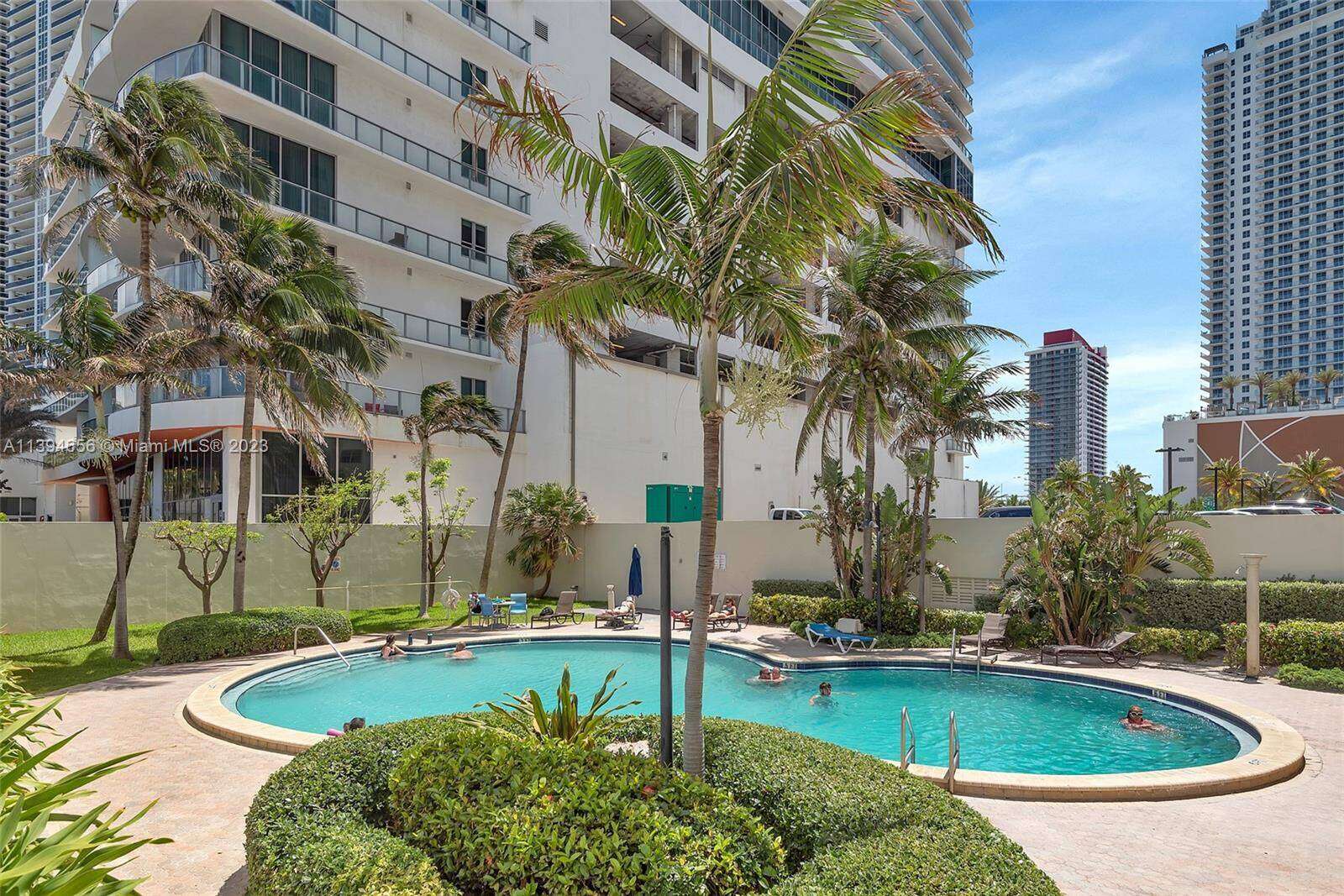 Sian Ocean Residences at 4001 Ocean Dr, Hollywood, FL 33019 - For Rent photo 35