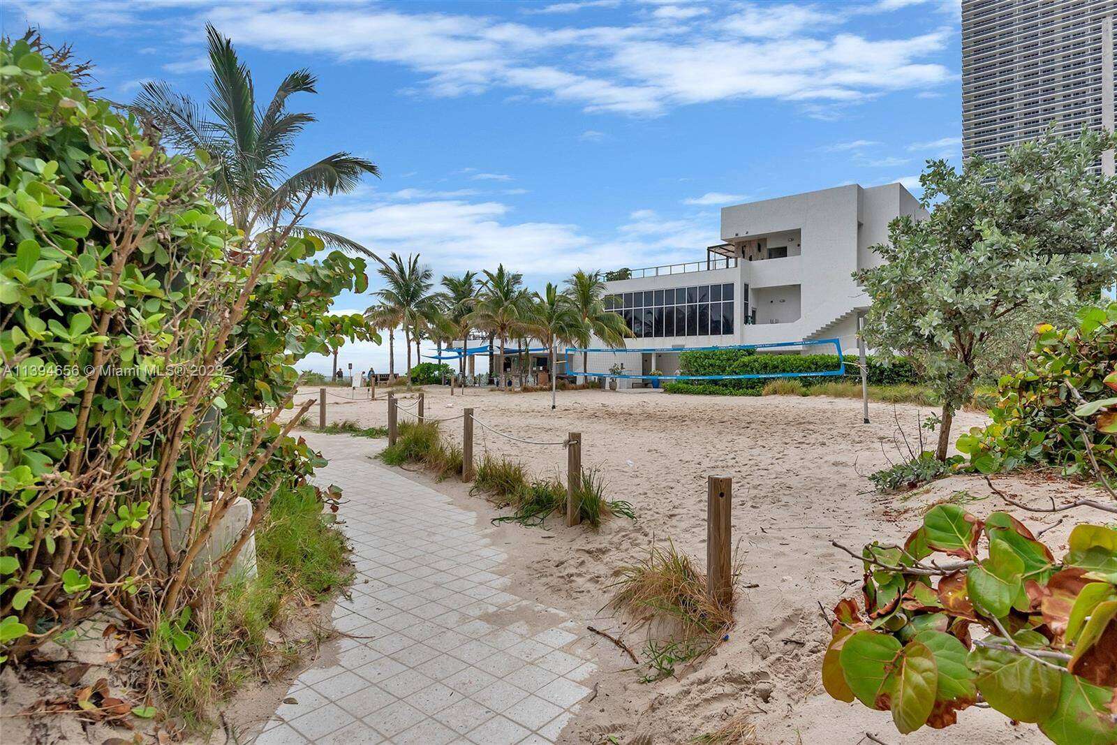 Sian Ocean Residences at 4001 Ocean Dr, Hollywood, FL 33019 - For Rent photo 53