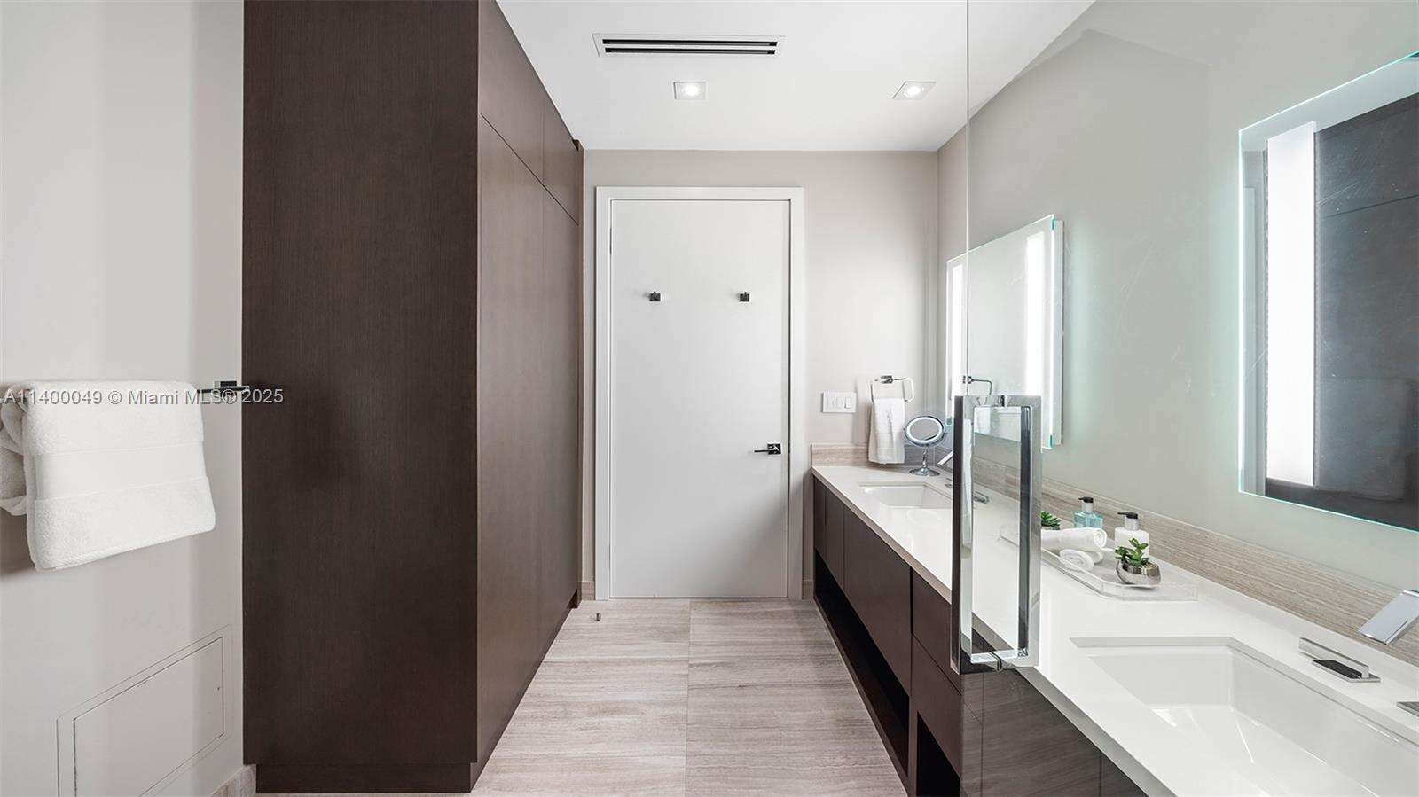 Roney Palace at Miami Beach, FL 33139 - For Rent photo 12
