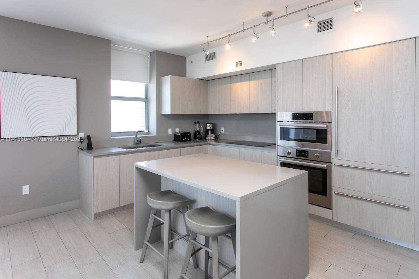 Hyde Beach House at 4010 Ocean Dr, Hollywood, FL 33019 - For Rent photo 30