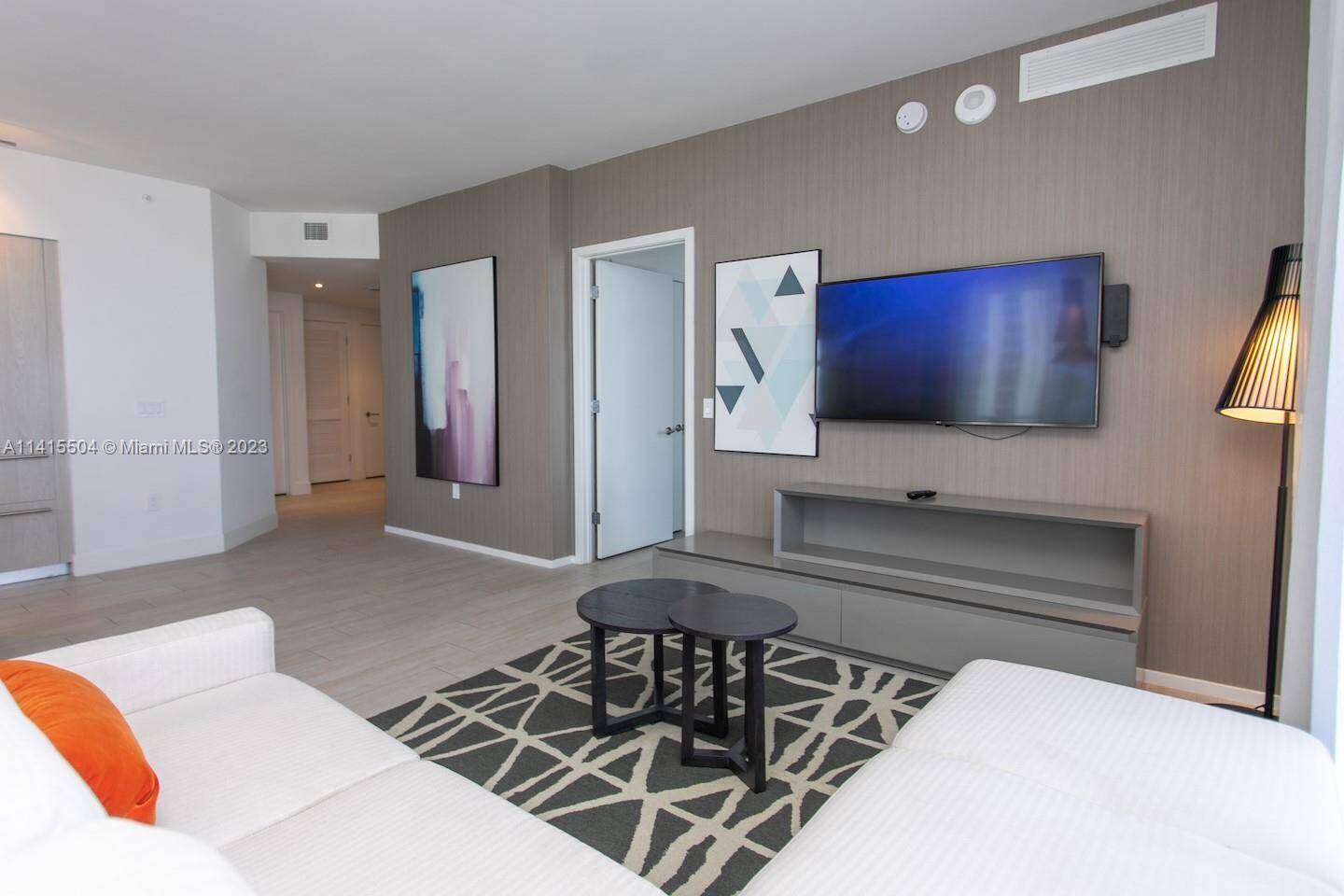 Hyde Beach House at 4010 Ocean Dr, Hollywood, FL 33019 - For Rent photo 34