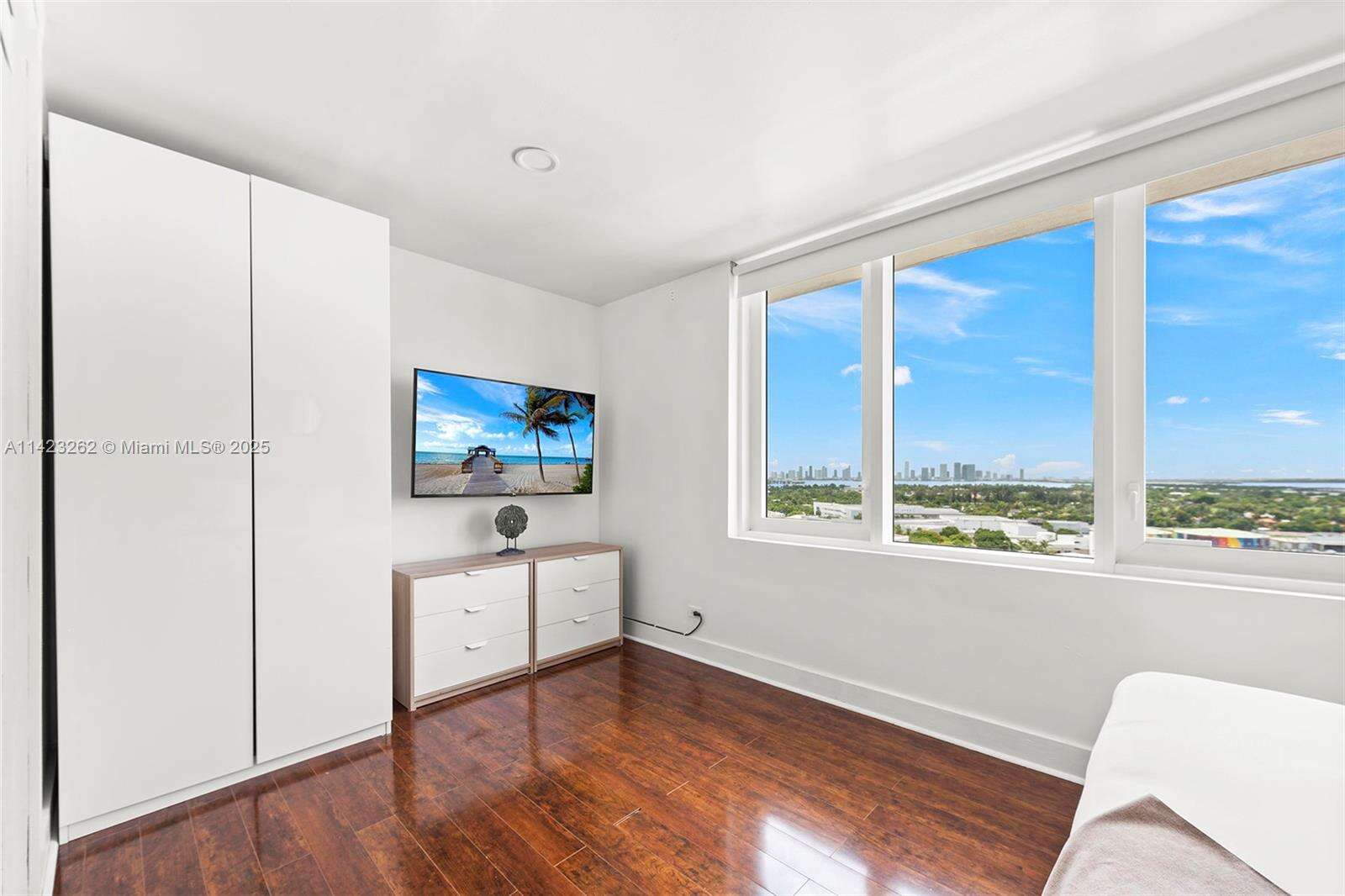 Roney Palace at Miami Beach, FL 33139 - For Rent photo 11