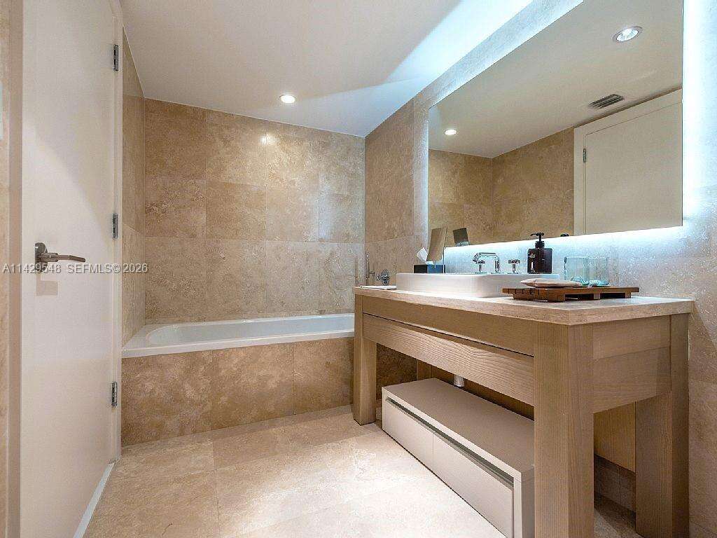1 Hotel & Homes at 102 24 St, Miami Beach, FL 33139 - For Rent photo 12