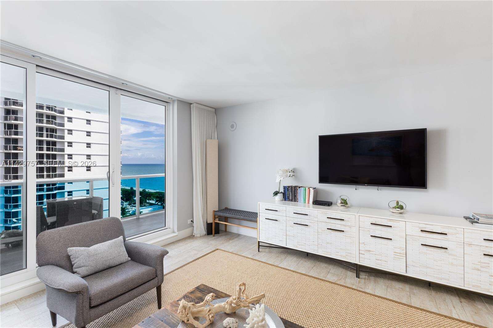 1 Hotel & Homes at 102 24 St, Miami Beach, FL 33139 - For Rent photo 1