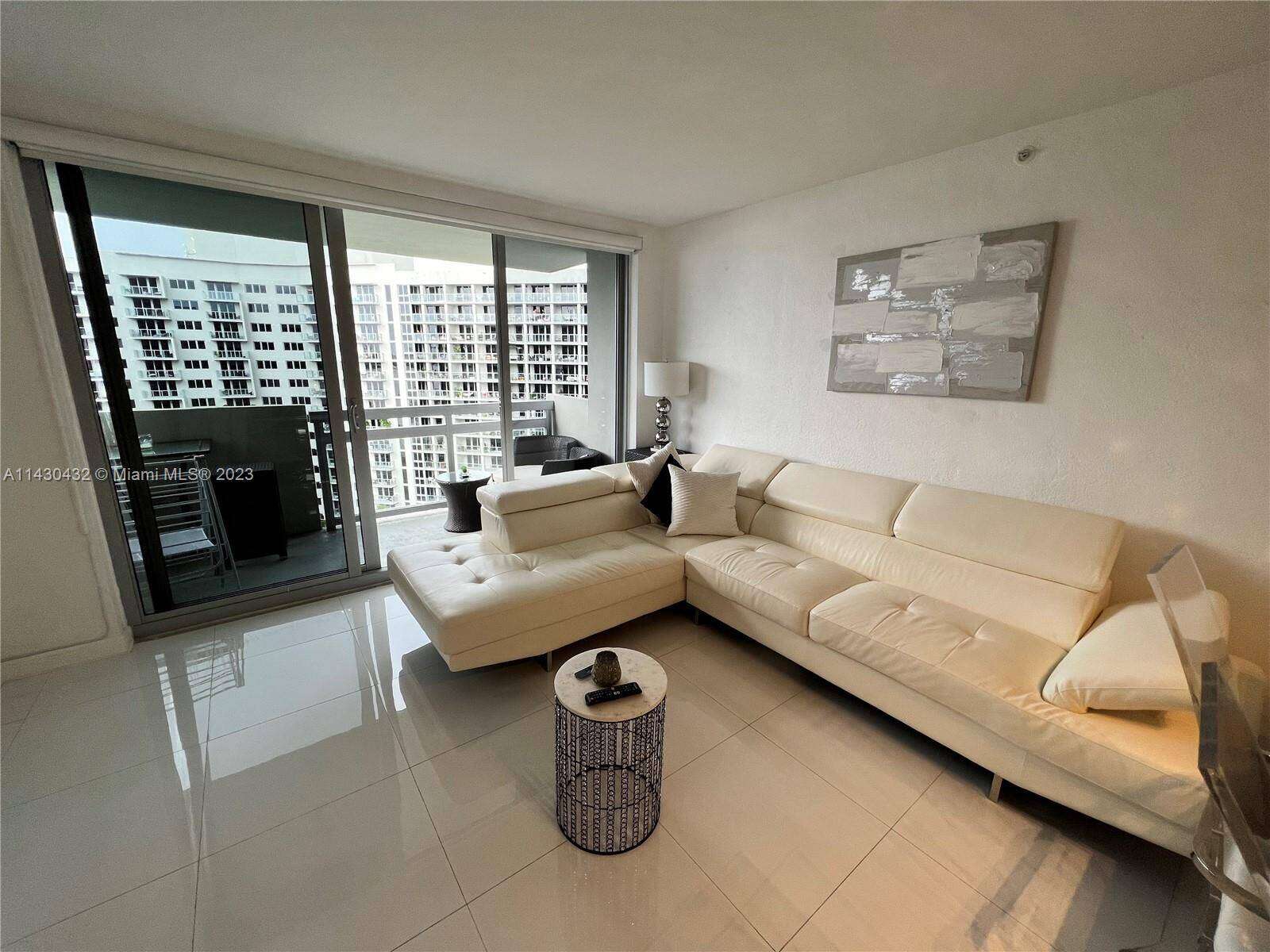 Flamingo South Beach at 1500 Bay Rd, Miami Beach, FL 33139 - For Rent photo 4