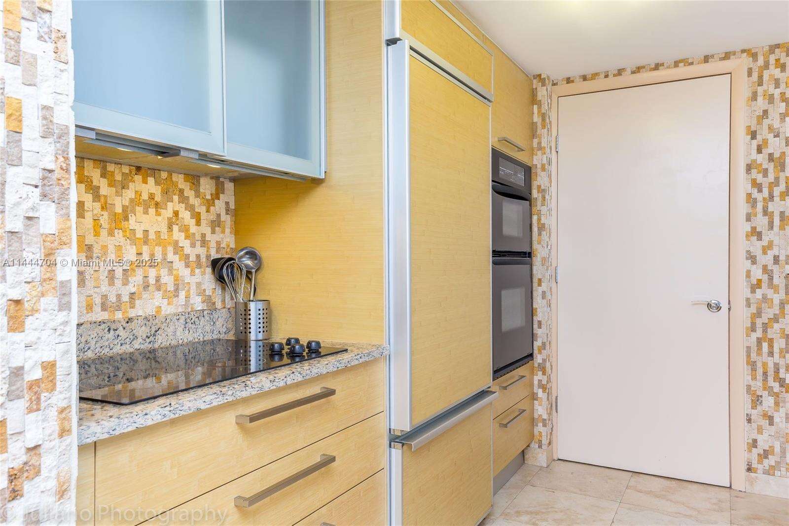 The Beach Club Two at 1830 Ocean Dr, Hallandale Beach, FL 33009 - For Rent photo 2