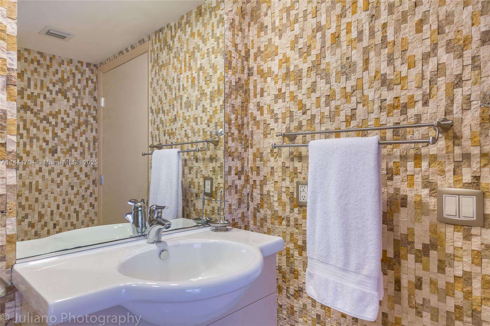 The Beach Club Two at 1830 Ocean Dr, Hallandale Beach, FL 33009 - For Rent photo 13