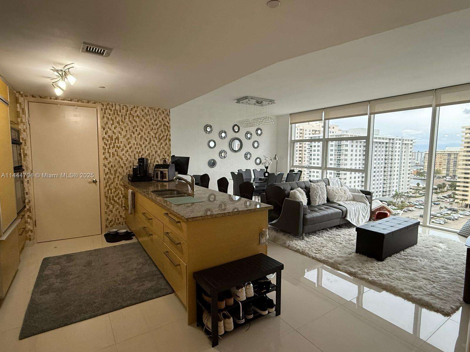 The Beach Club Two at 1830 Ocean Dr, Hallandale Beach, FL 33009 - For Rent photo 27