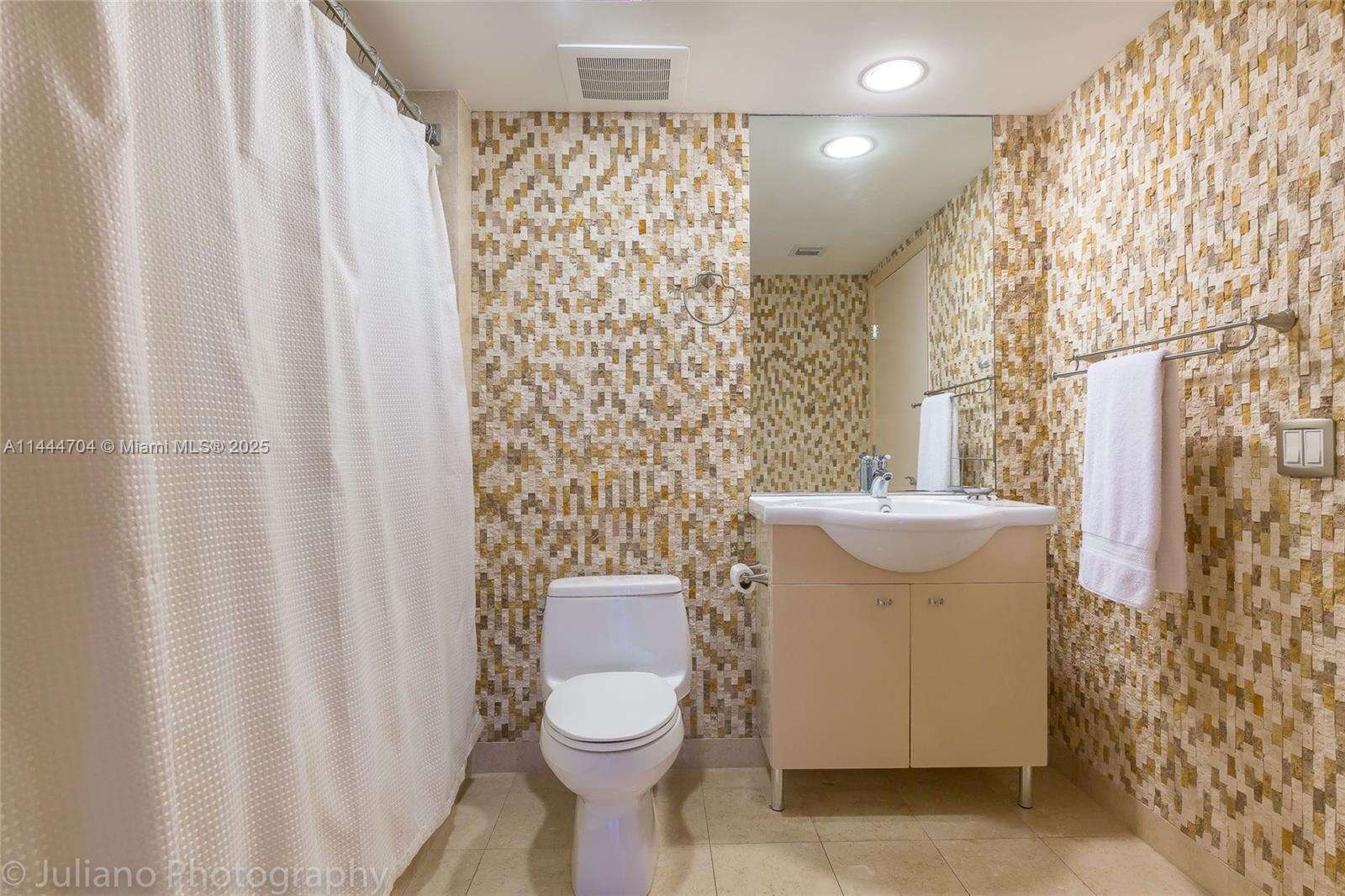 The Beach Club Two at 1830 Ocean Dr, Hallandale Beach, FL 33009 - For Rent photo 9