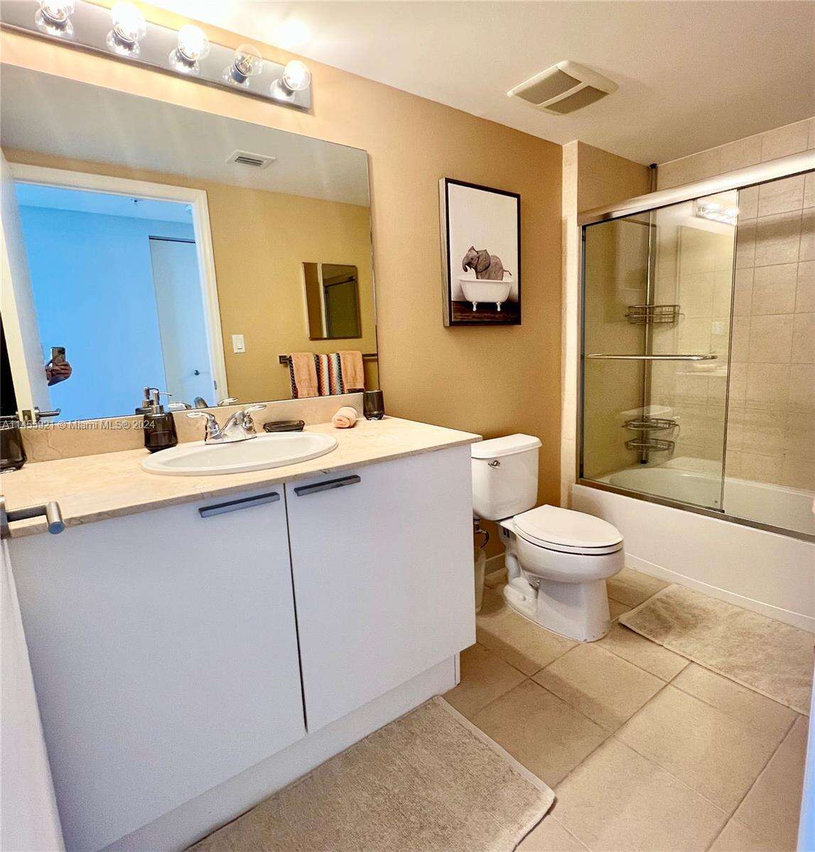 La Perla at 16699 Collins Ave, Sunny Isles Beach, FL 33160 - For Rent photo 28